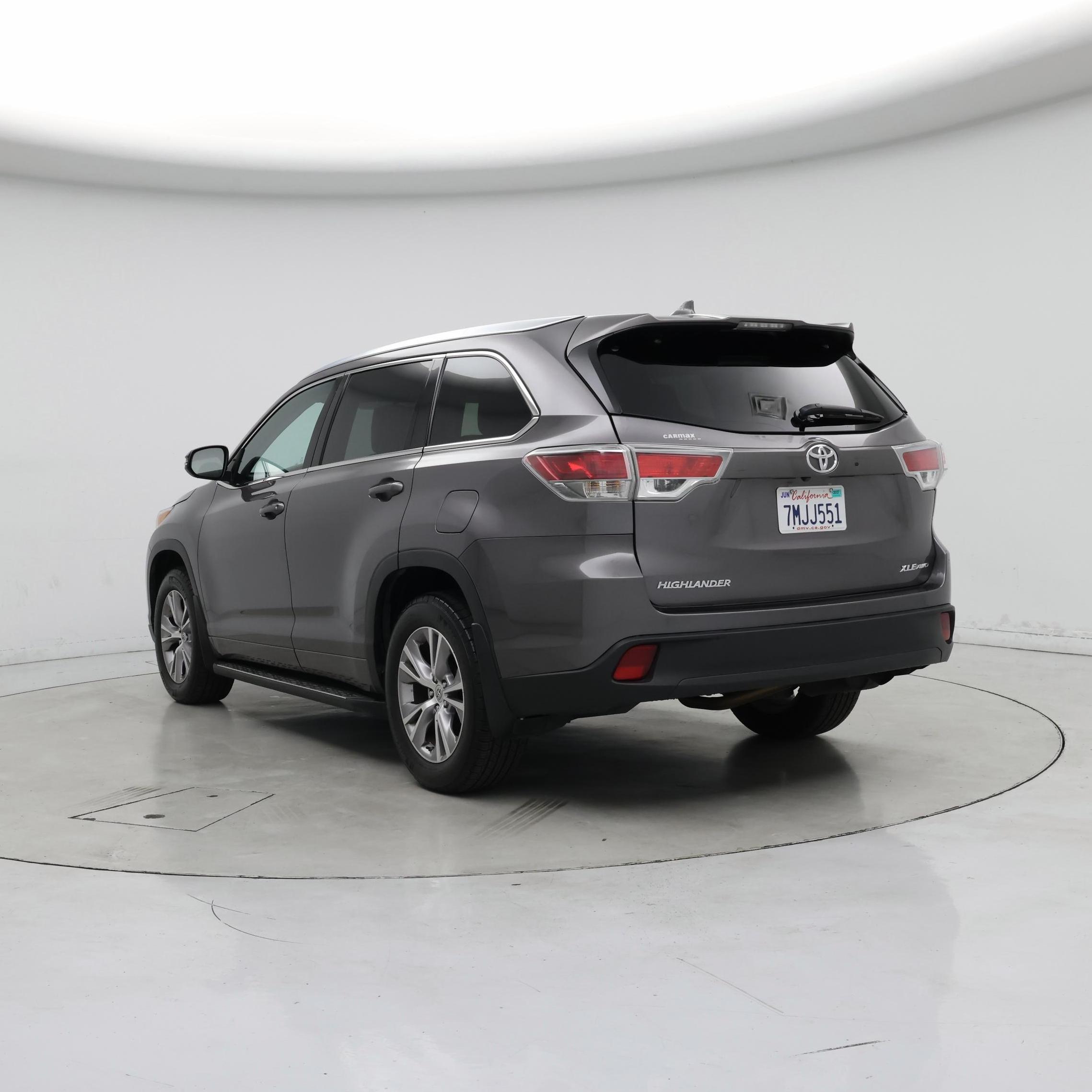 Thumbnail: 2015 Toyota Highlander - 2