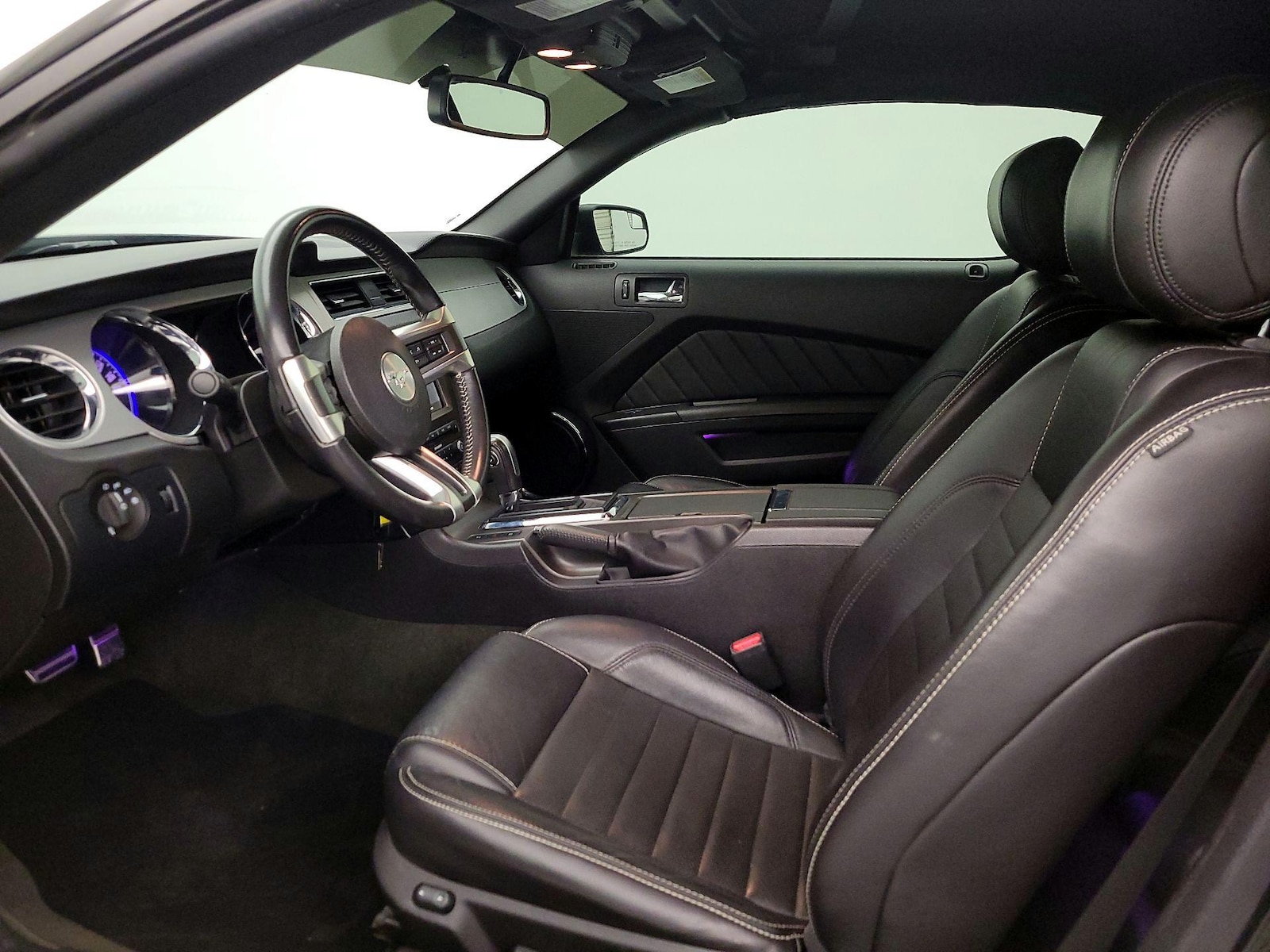 Power Seat(s) & Leather Seats