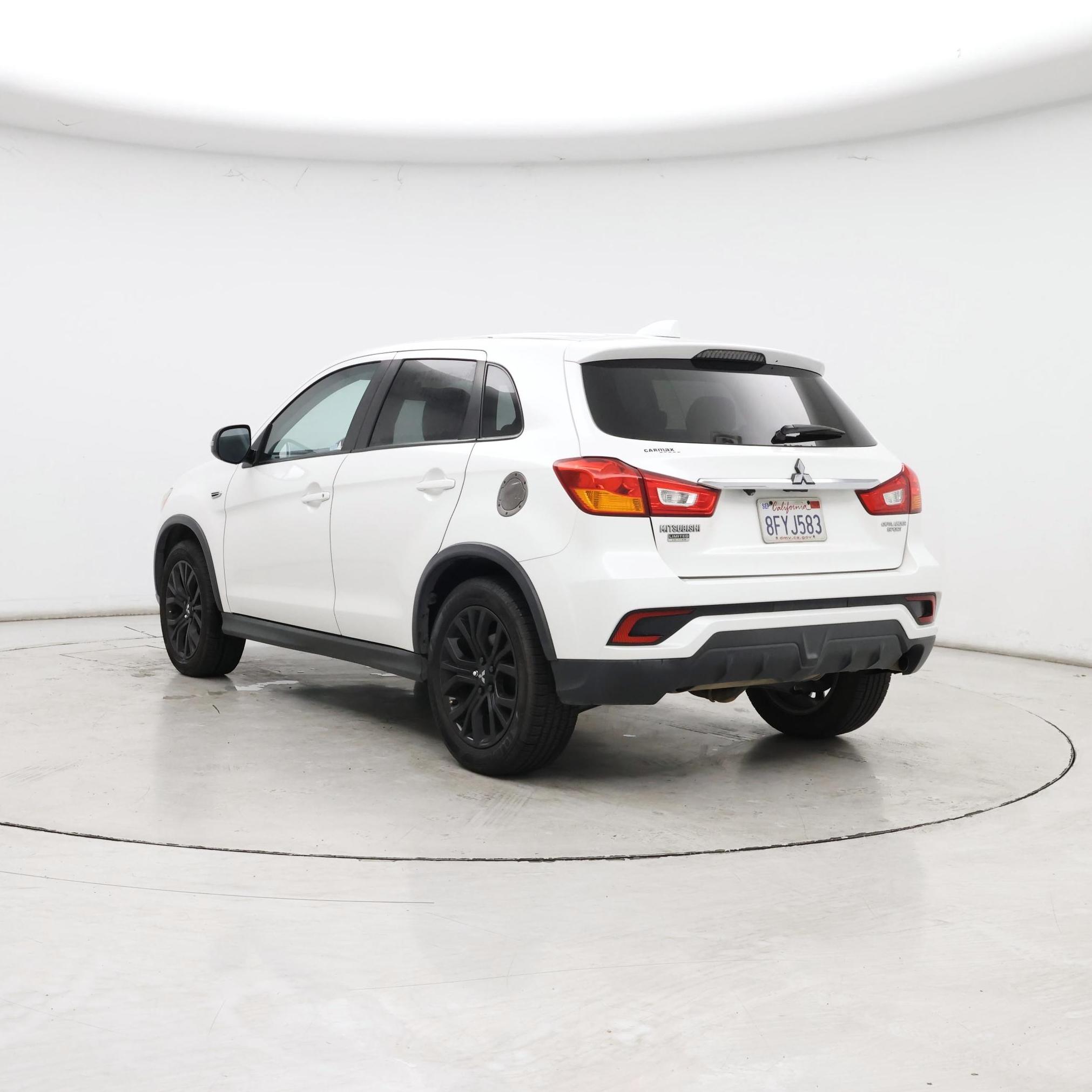 Thumbnail: 2018 Mitsubishi Outlander Sport - 2