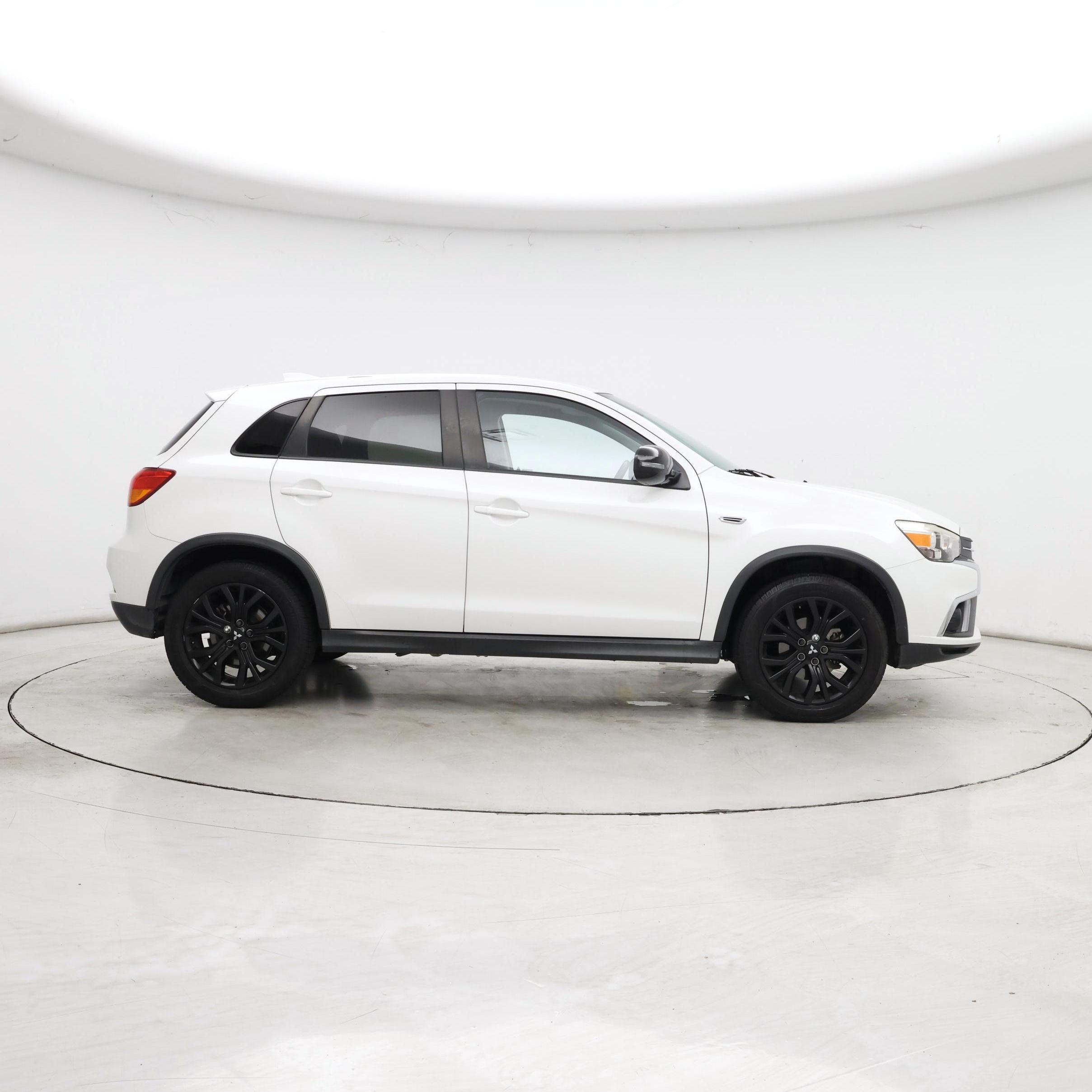 Thumbnail: 2018 Mitsubishi Outlander Sport - 7