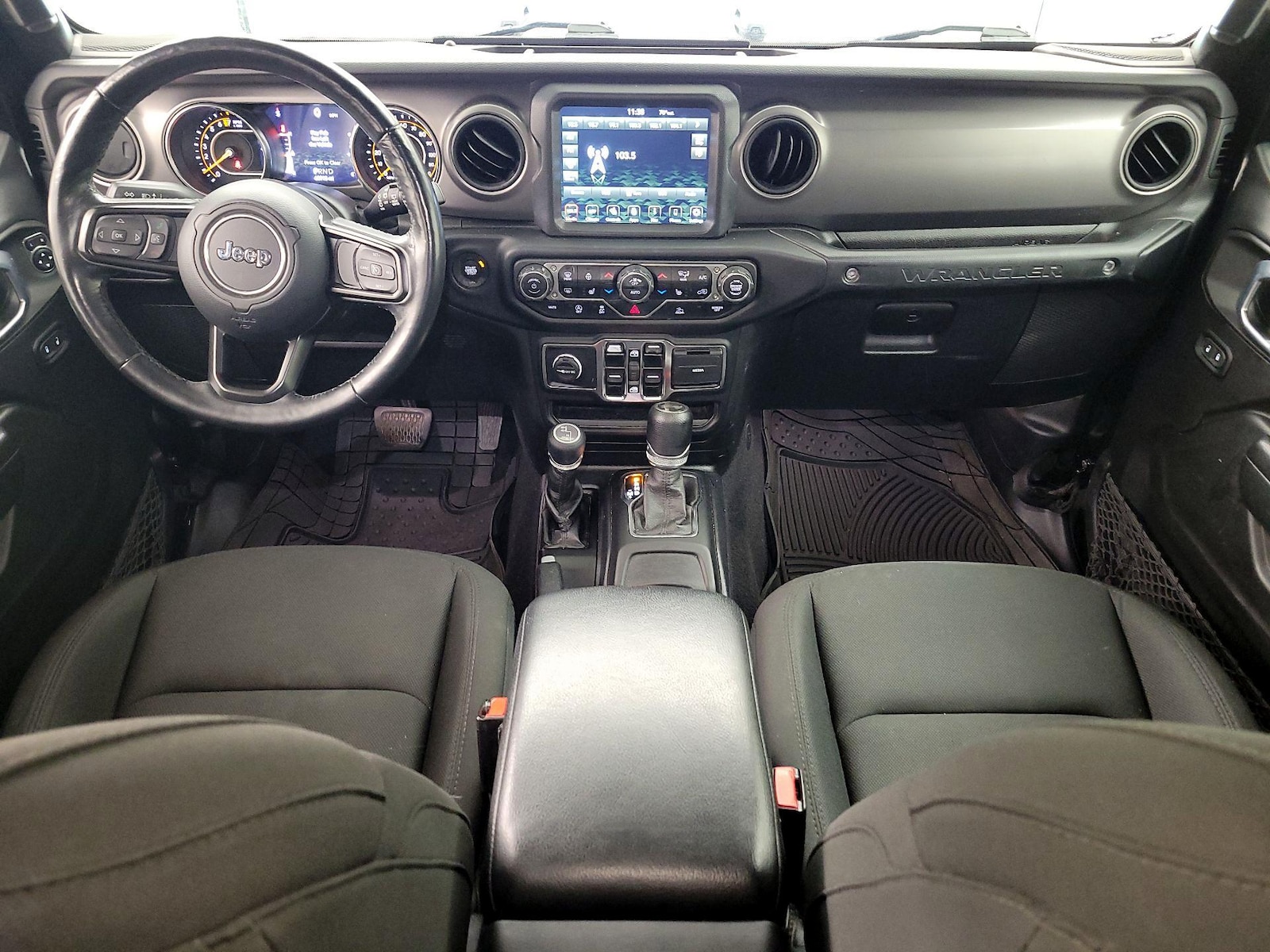 Apple CarPlay® & Android Auto™