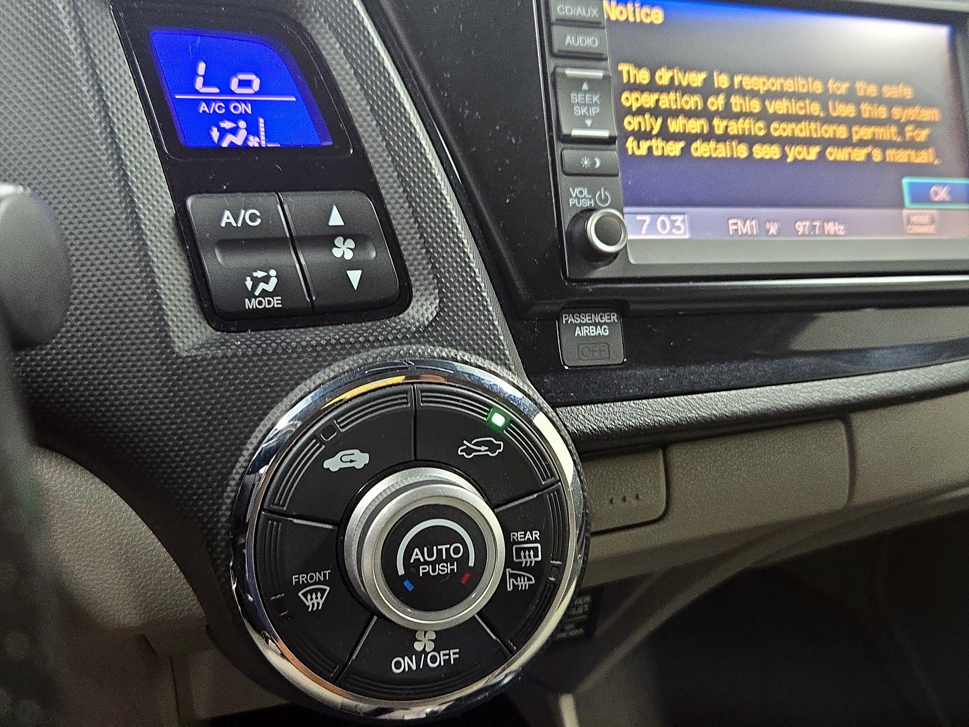Thumbnail: 2014 Honda Insight - 17