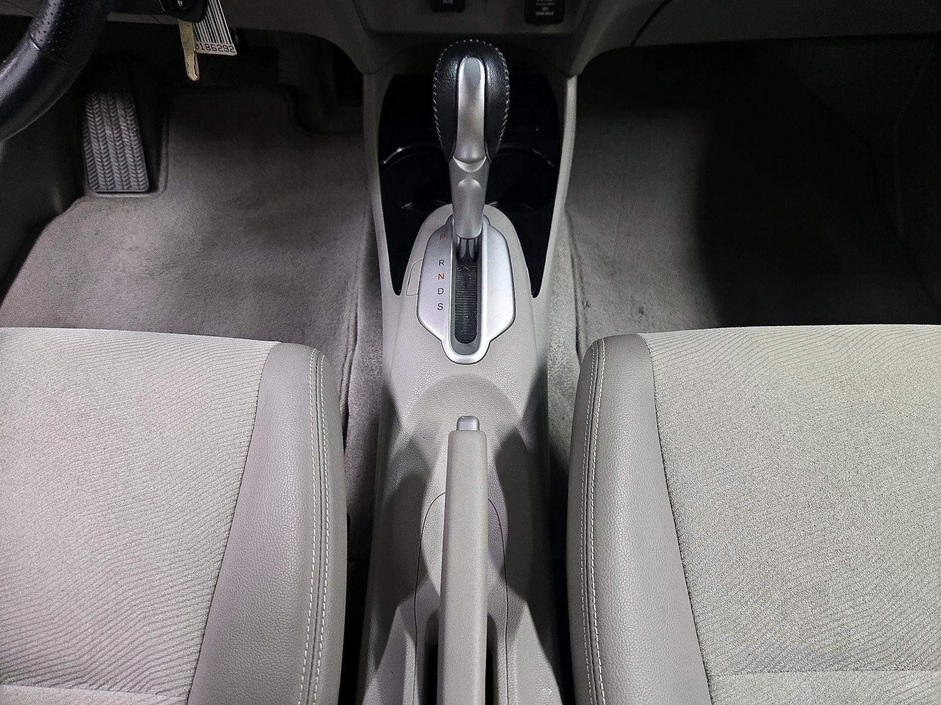 Thumbnail: 2014 Honda Insight - 18