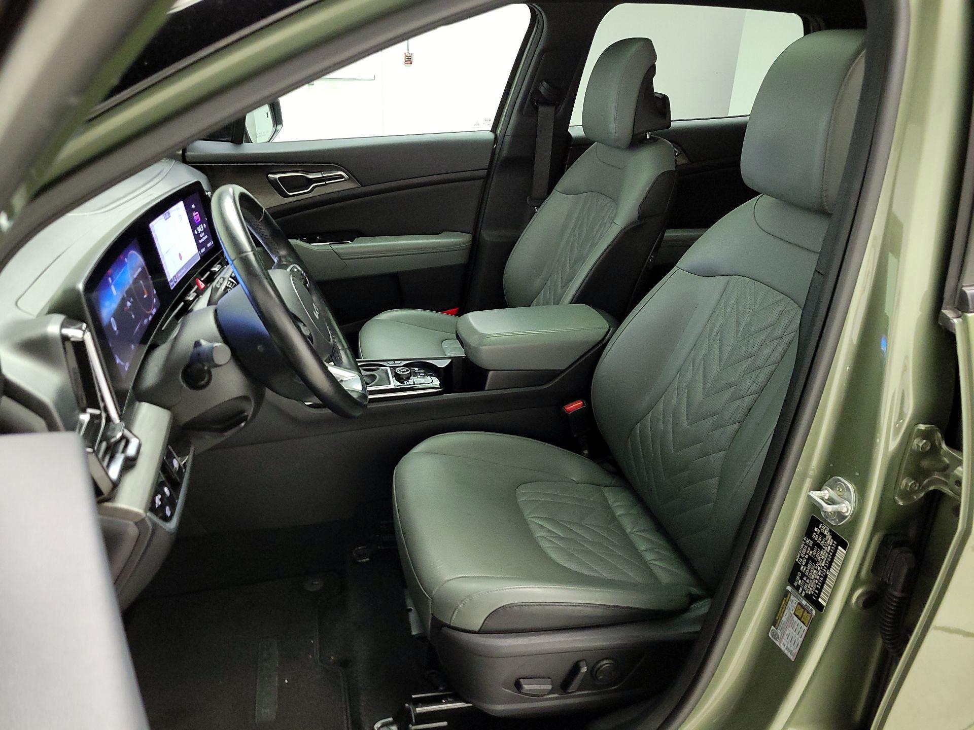 Thumbnail: 2023 Kia Sportage - 11