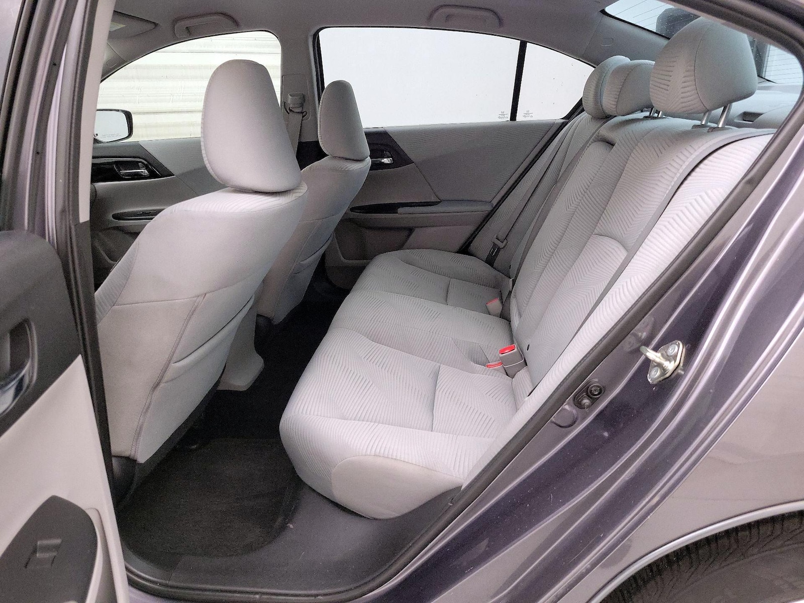 2017 Honda Accord LX - Photo 20