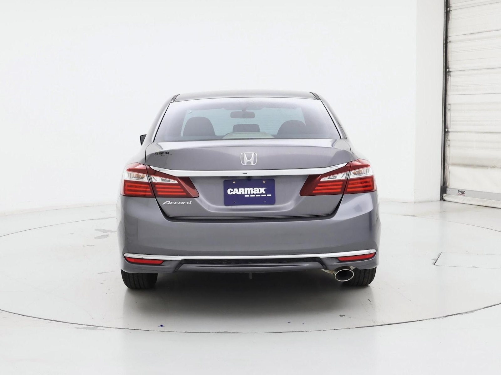 2017 Honda Accord LX - Photo 7
