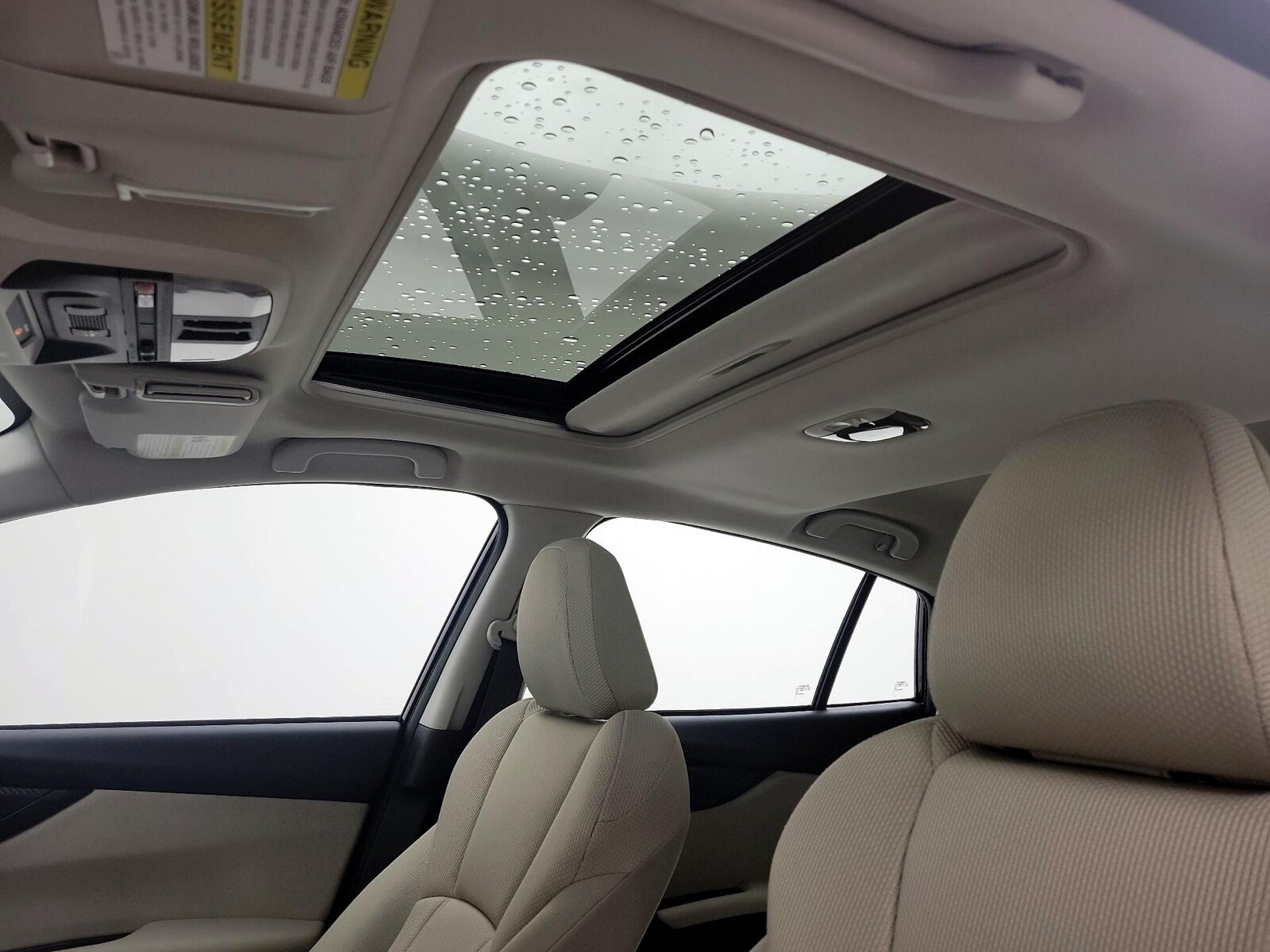 Sunroof(s) & Overhead Airbags