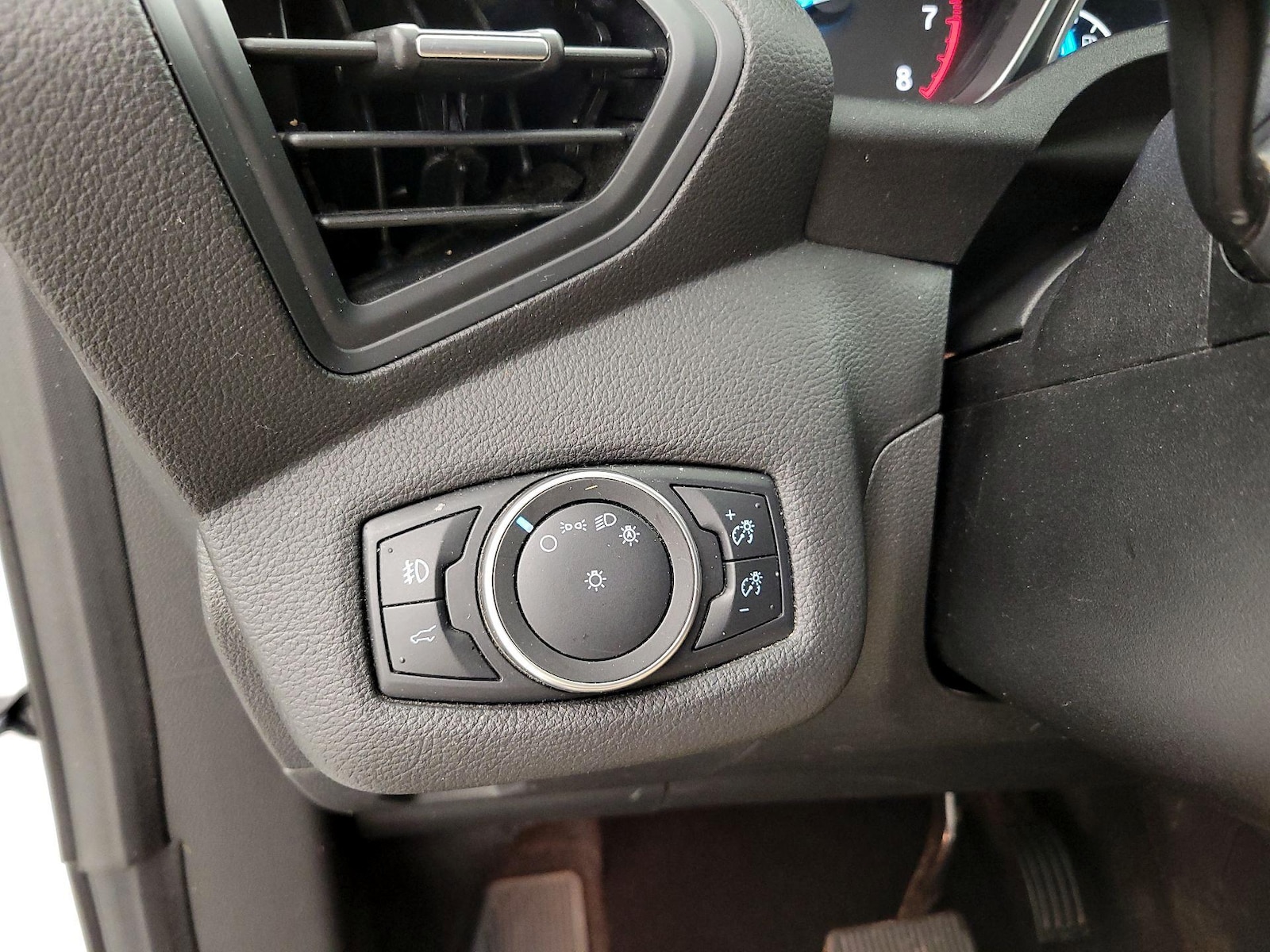 2019 Ford Escape SE - Photo 14