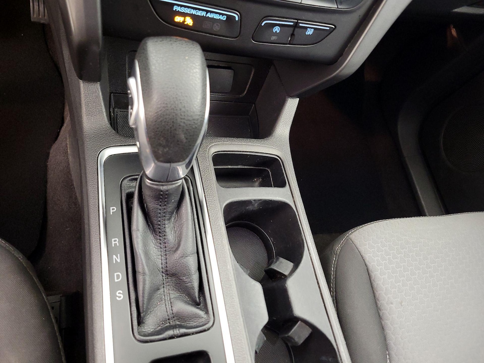 2019 Ford Escape SE - Photo 18