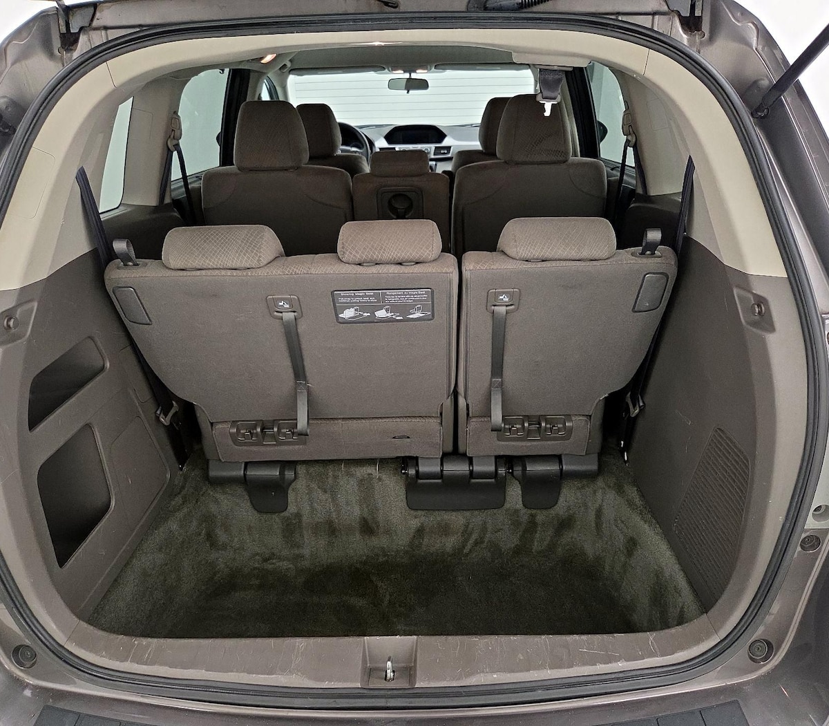 Trunk/Cargo (Seats Up)