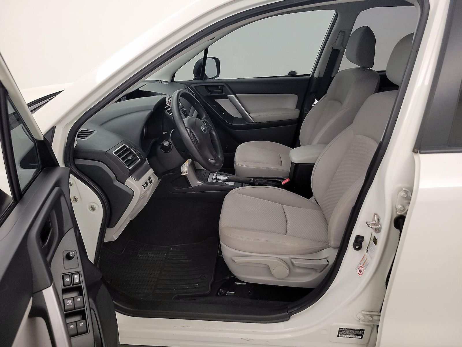 2016 Subaru Forester i - Photo 12