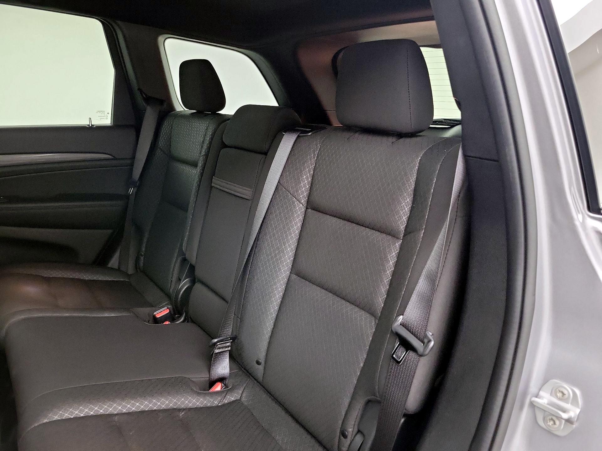 Thumbnail: 2020 Jeep Grand Cherokee - 18