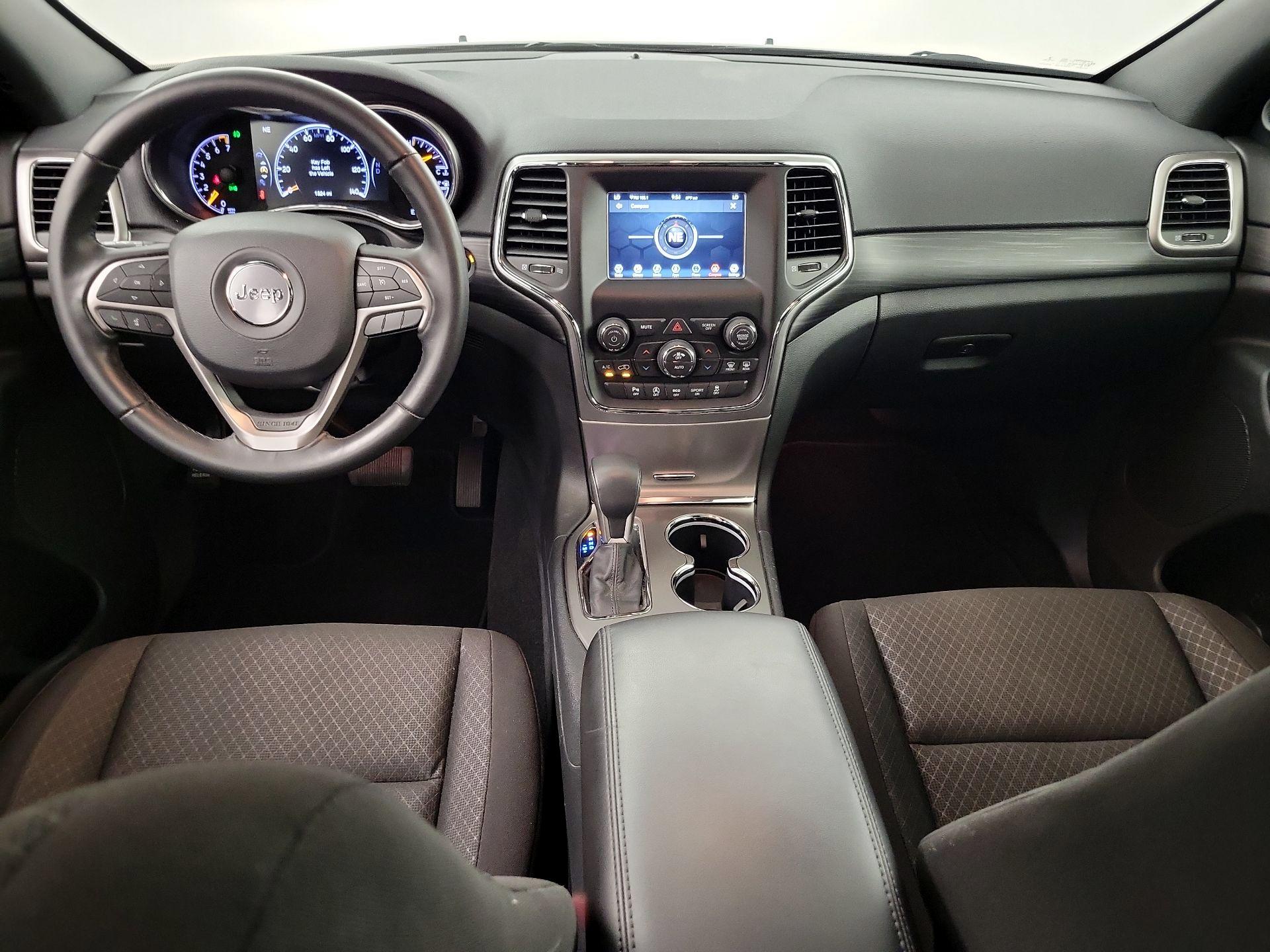 Thumbnail: 2020 Jeep Grand Cherokee - 8