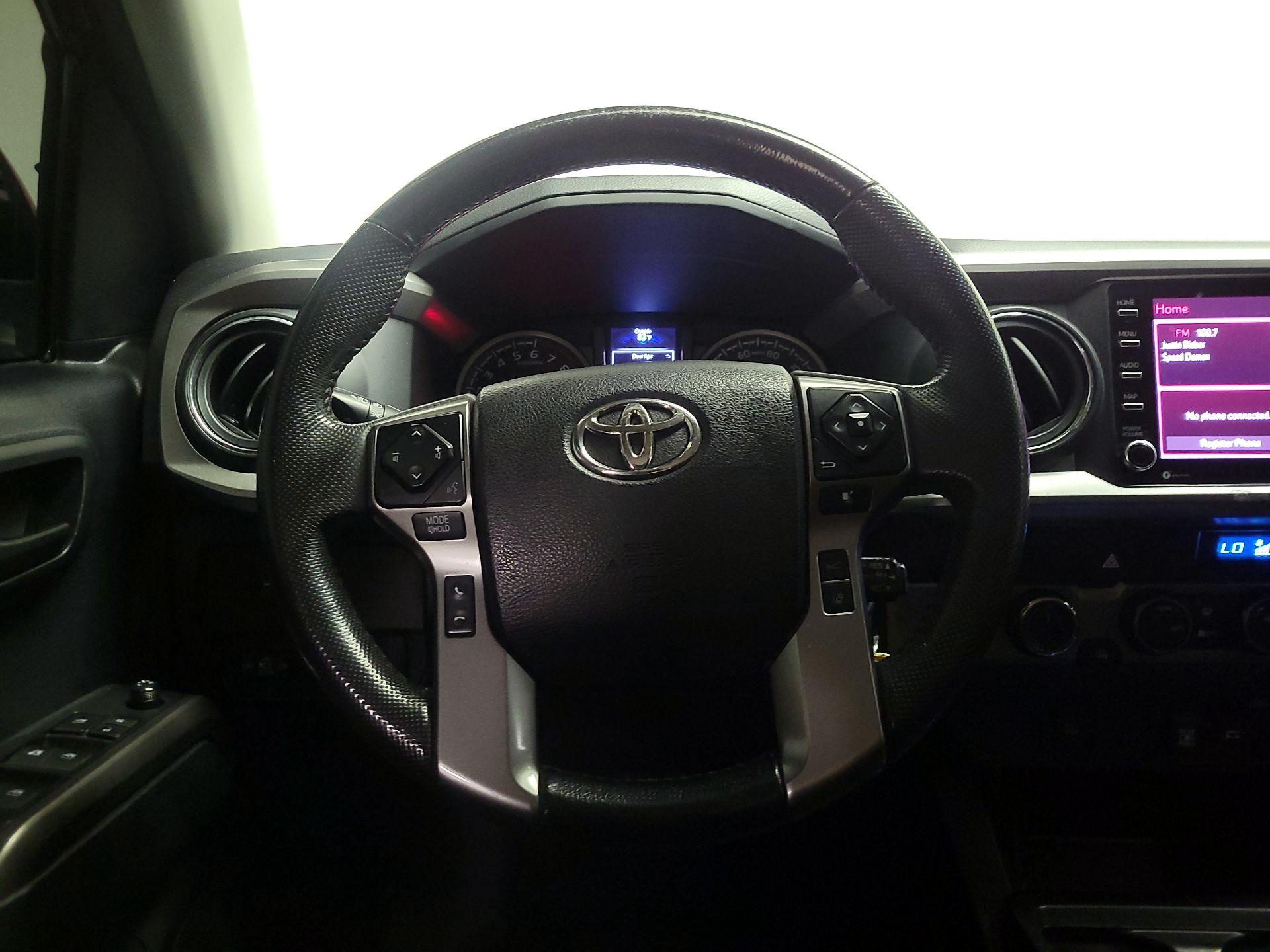 Thumbnail: 2021 Toyota Tacoma - 10