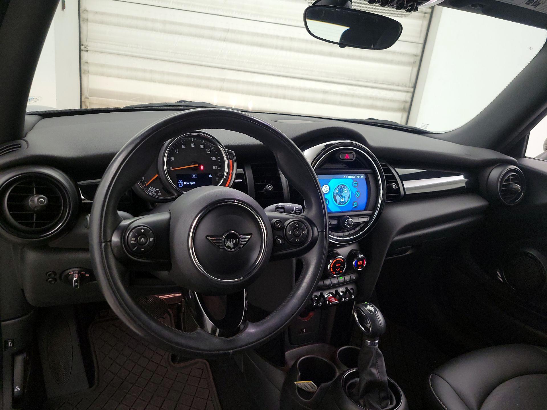Thumbnail: 2019 MINI Cooper - 9
