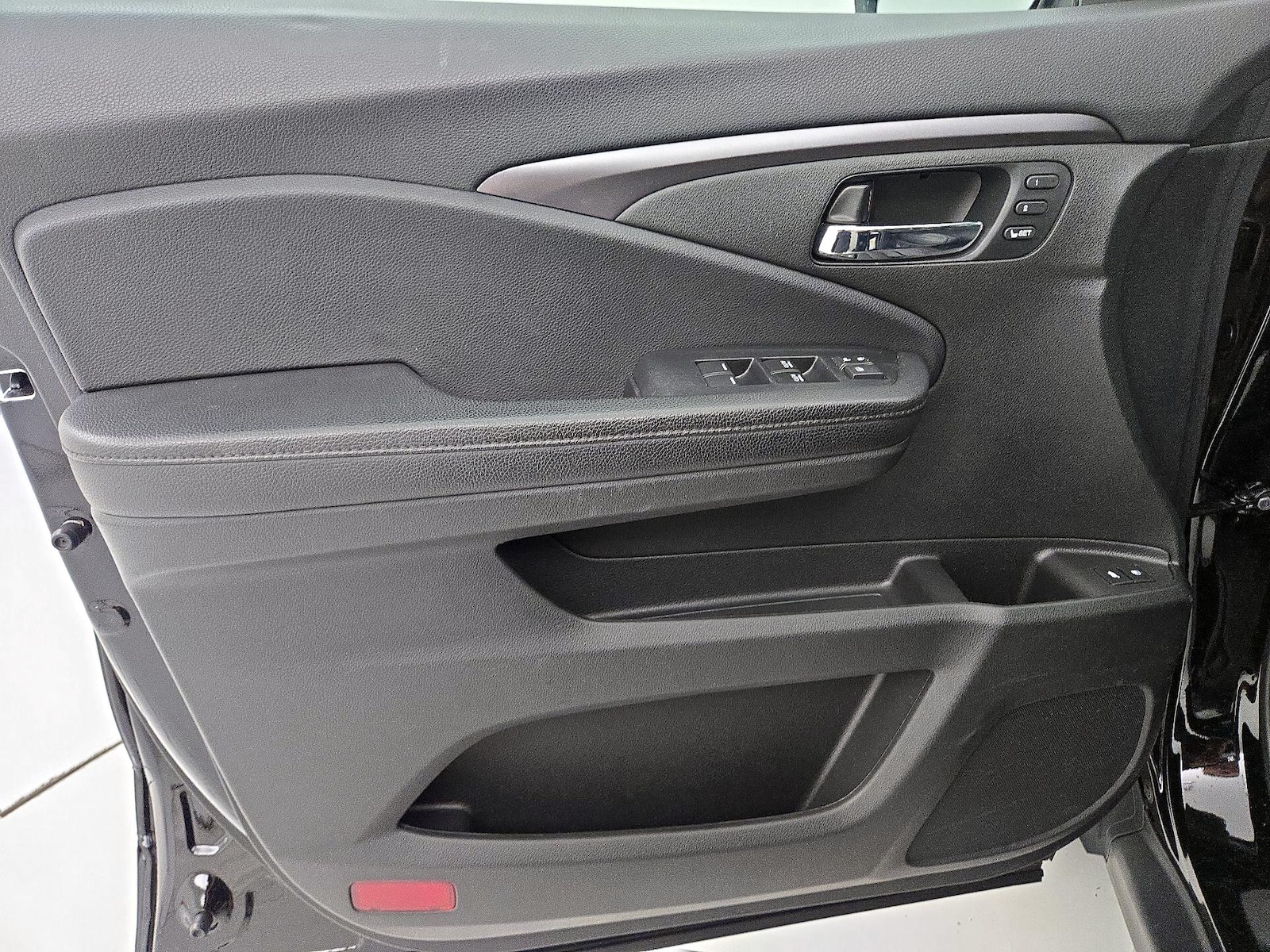 2022 Honda Pilot SE - Photo 13