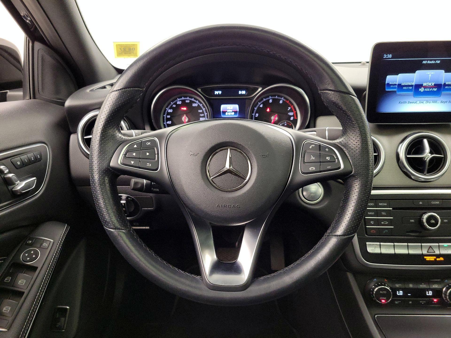 Thumbnail: 2019 Mercedes-Benz GLA - 10