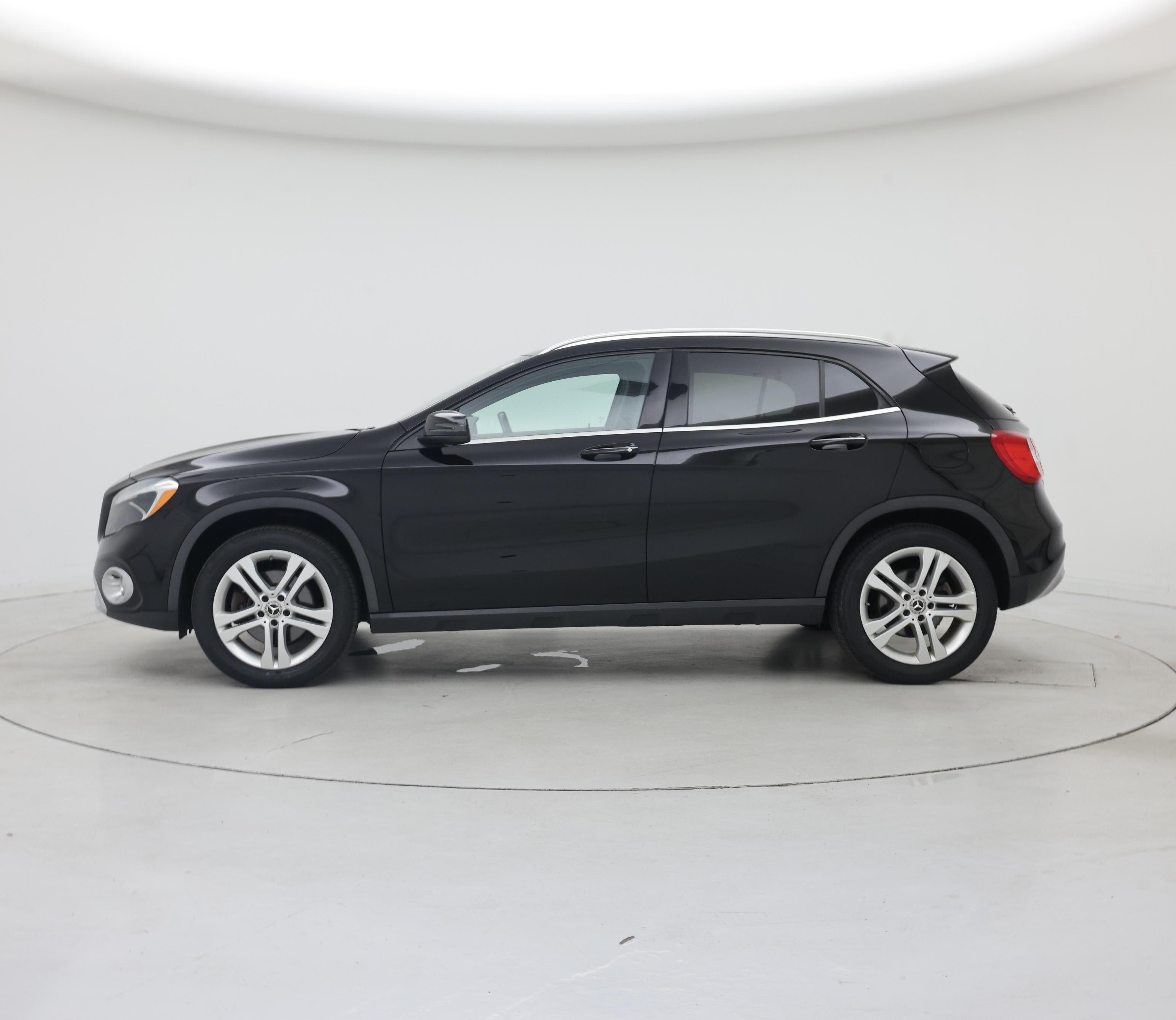Thumbnail: 2019 Mercedes-Benz GLA - 3