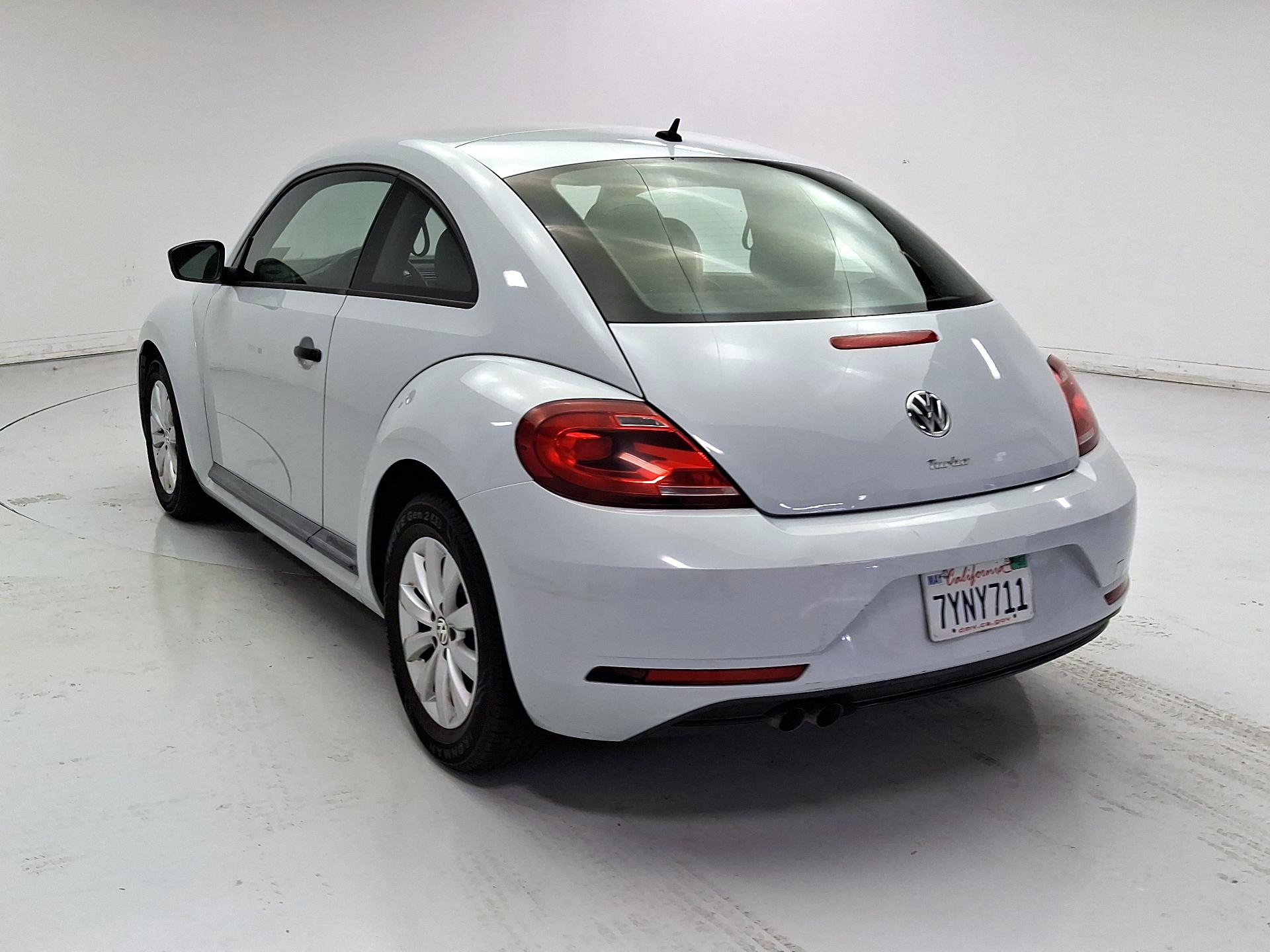 Thumbnail: 2017 Volkswagen Beetle - 7