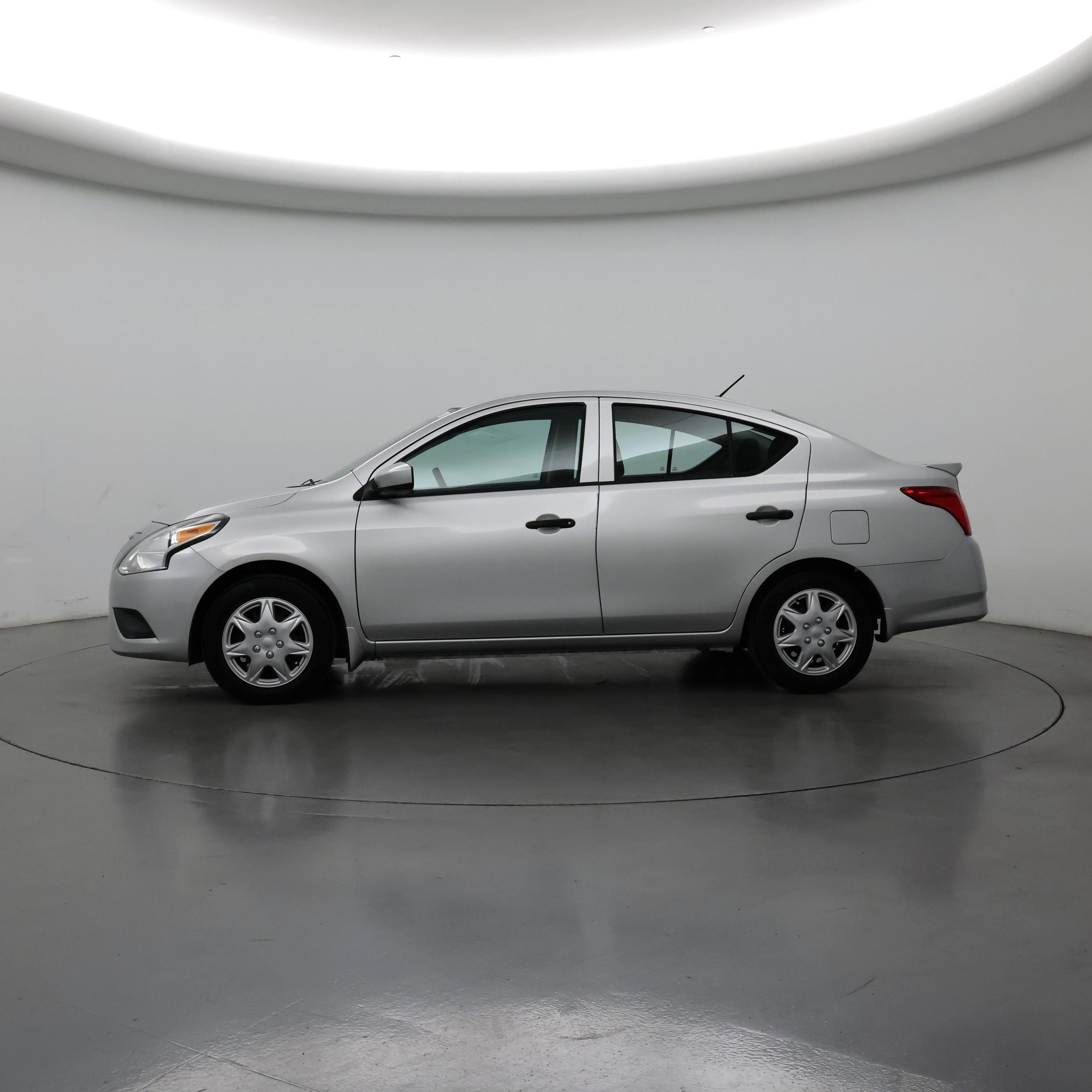 Thumbnail: 2018 Nissan Versa - 3