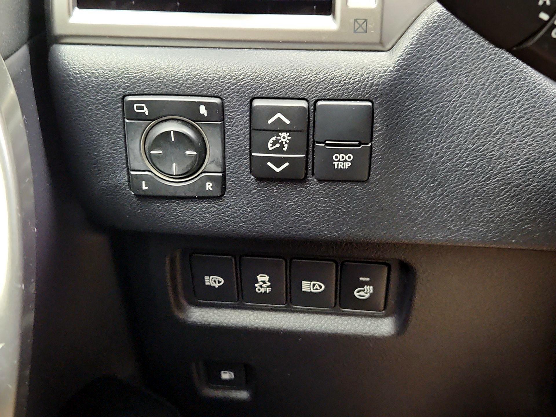Thumbnail: 2022 Lexus GX - 11