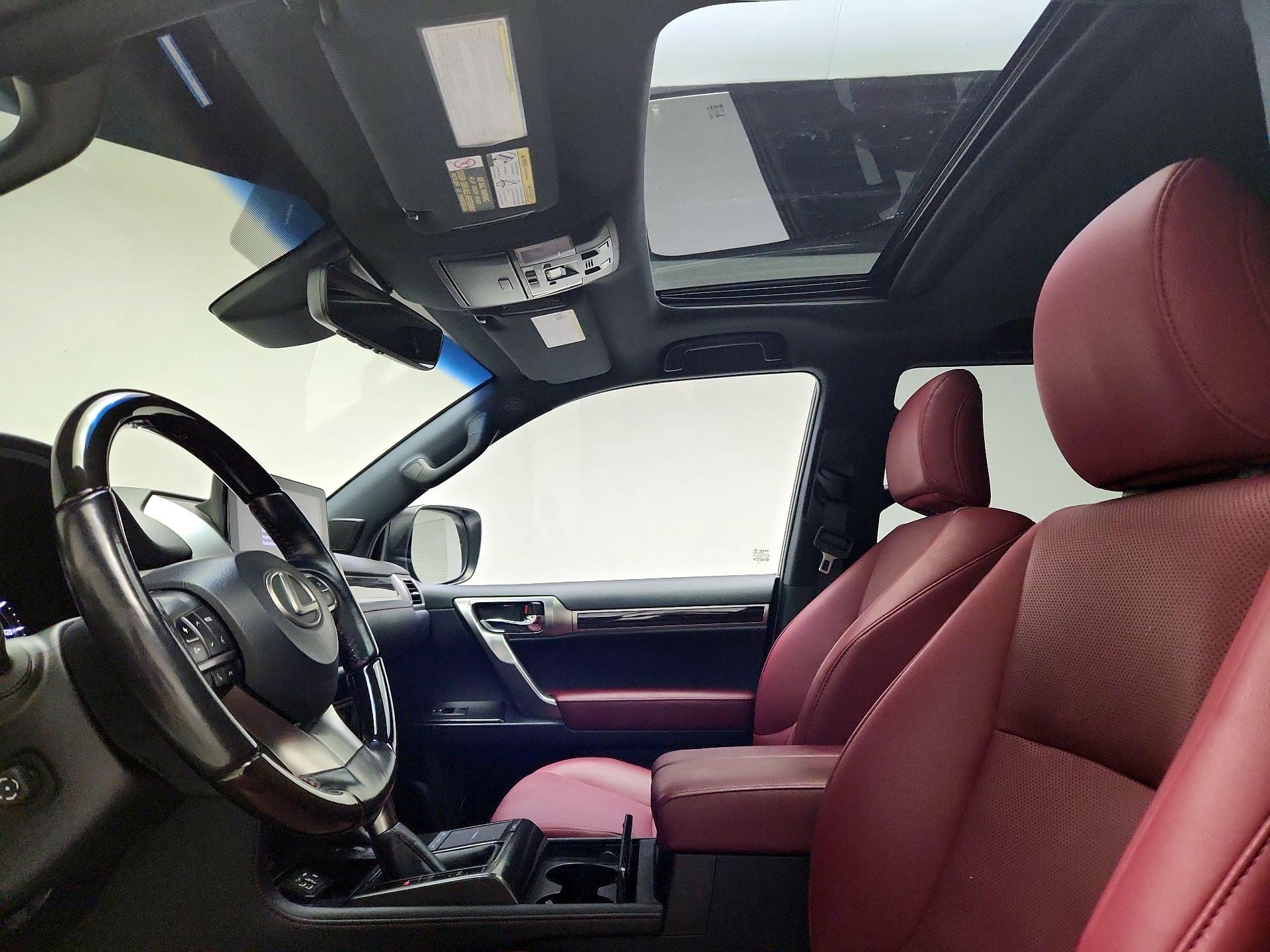 Thumbnail: 2022 Lexus GX - 18