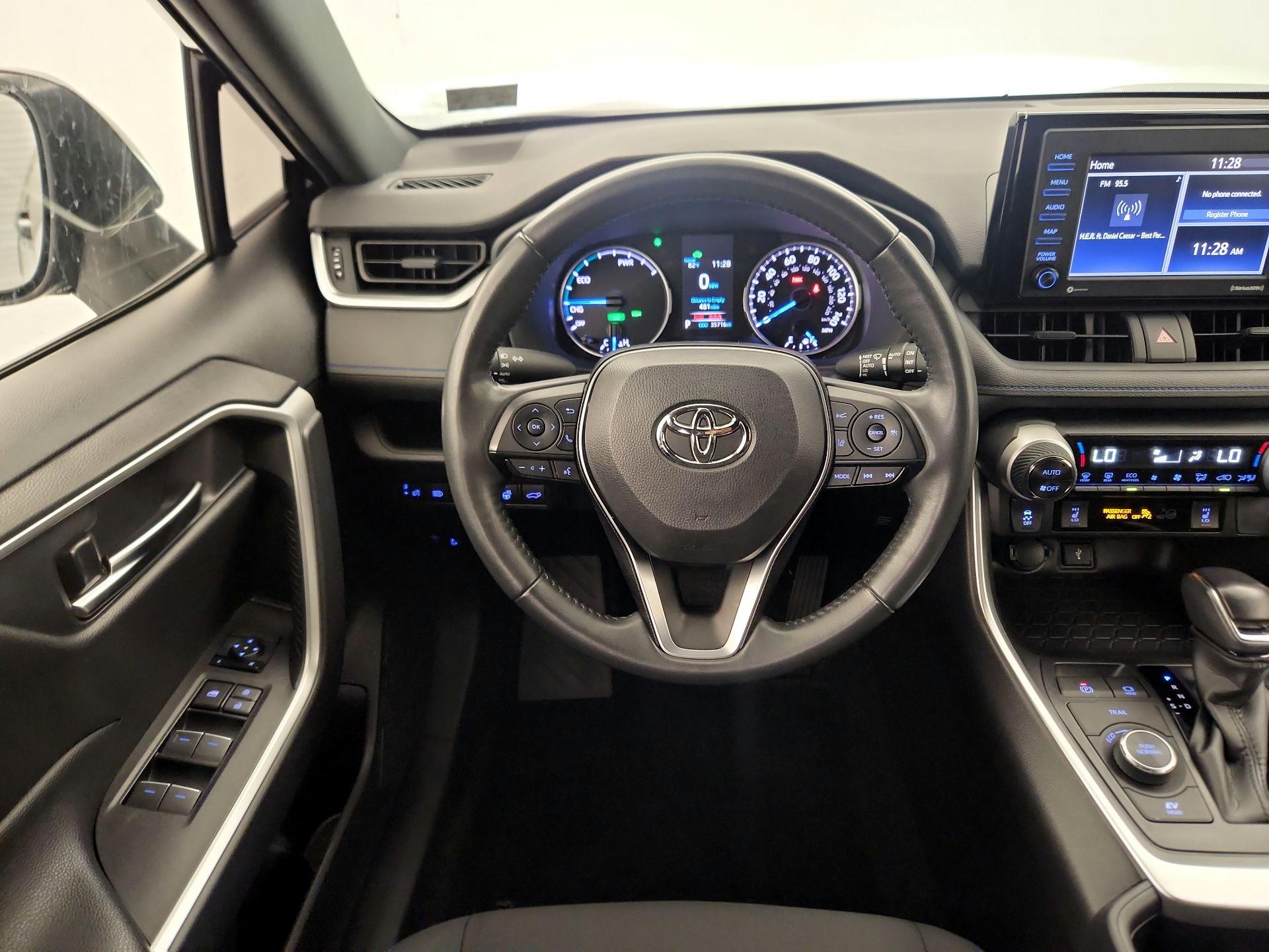 Thumbnail: 2022 Toyota RAV4 - 10