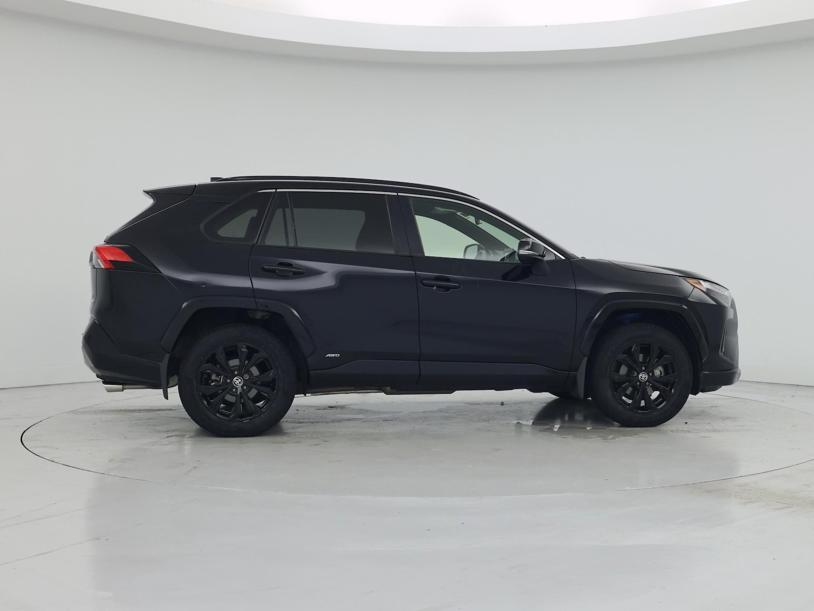 2022 Toyota RAV4 SE - Photo 8