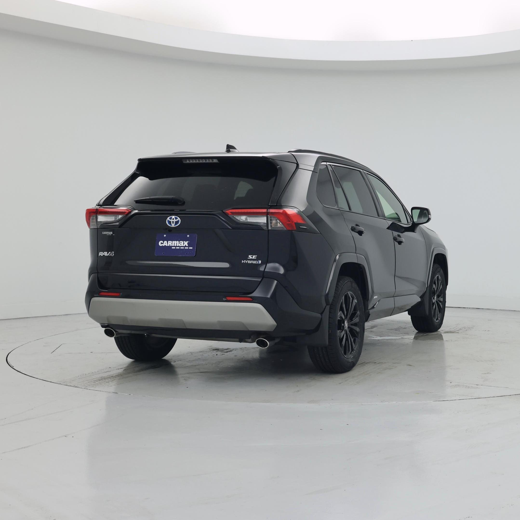 Thumbnail: 2022 Toyota RAV4 - 8