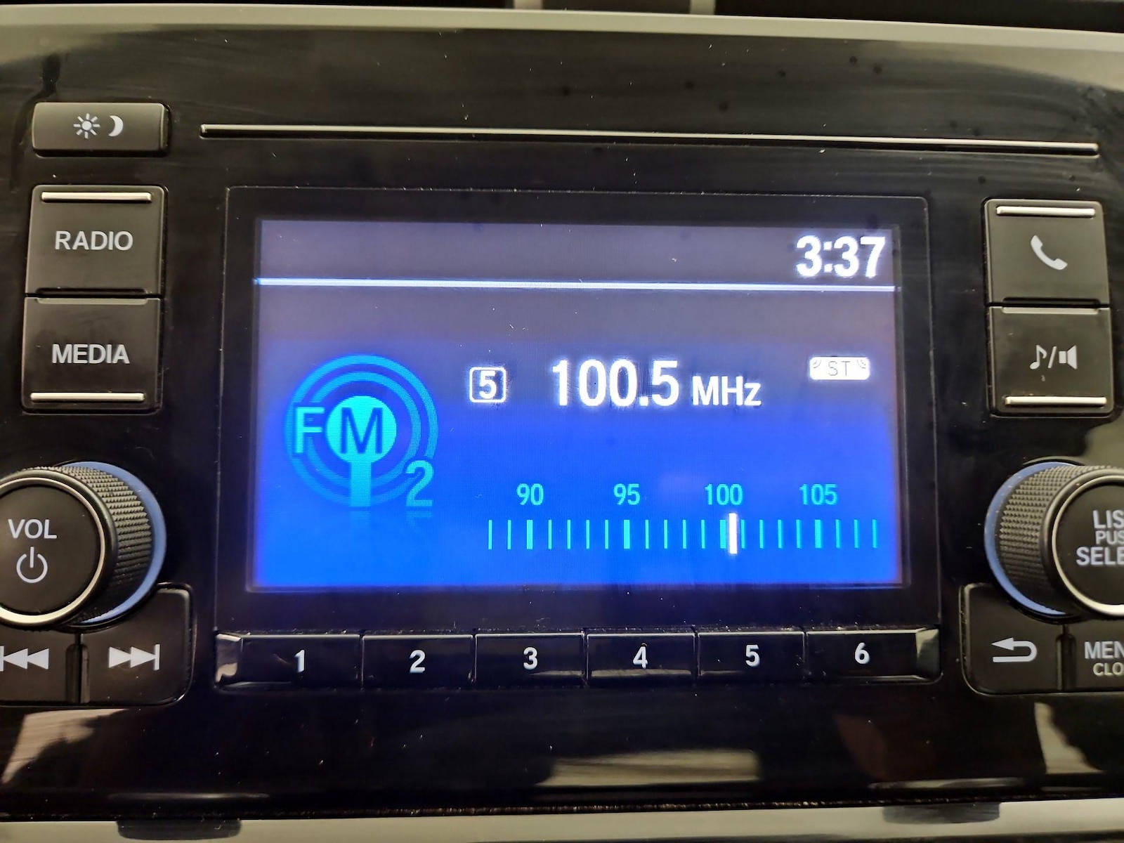 2019 Honda Insight LX - Photo 16