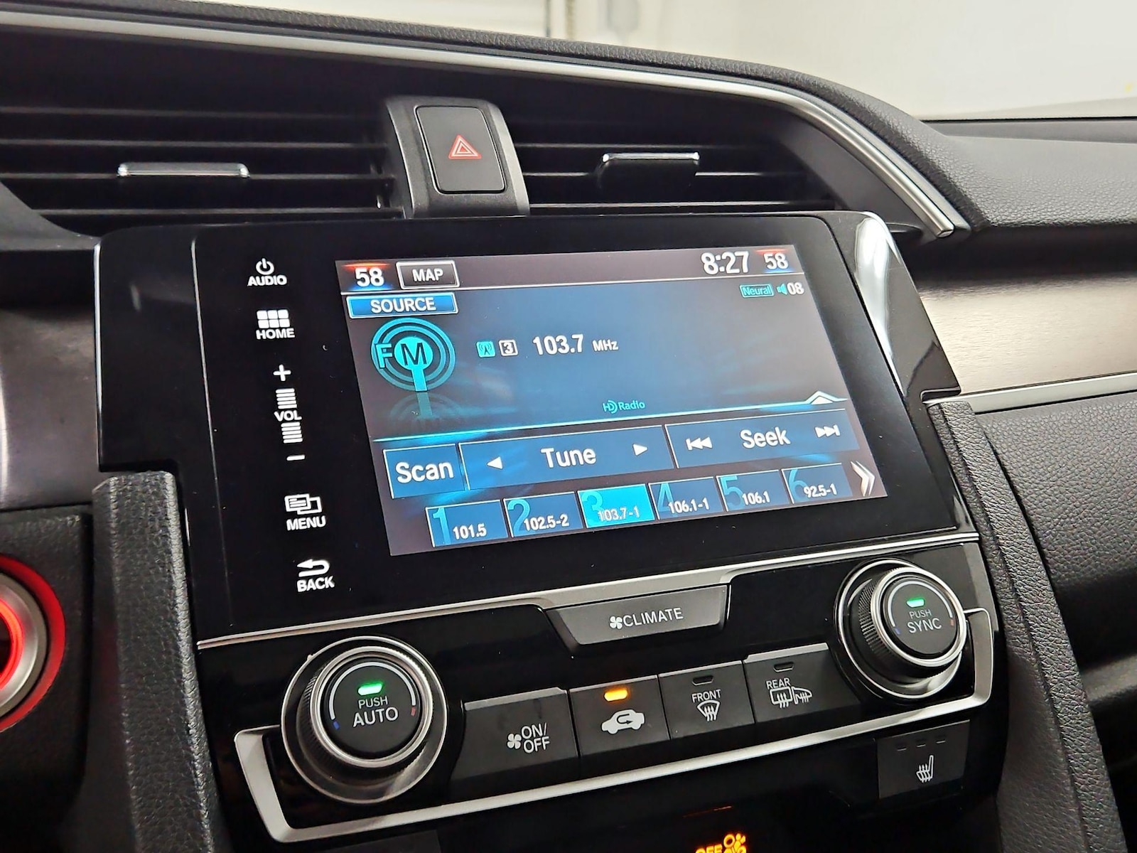 2016 Honda Civic Touring - Photo 16