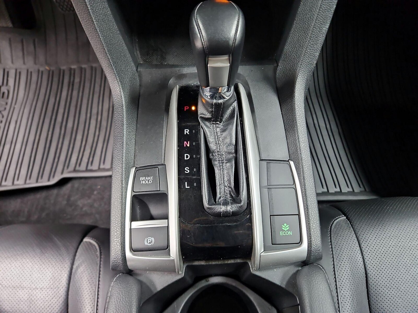 2016 Honda Civic Touring - Photo 18