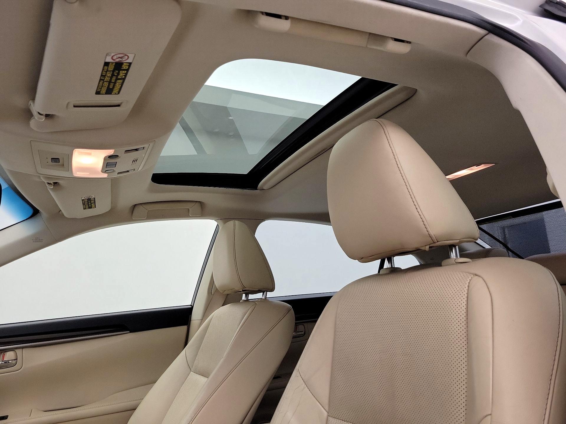Thumbnail: 2014 Lexus ES - 20