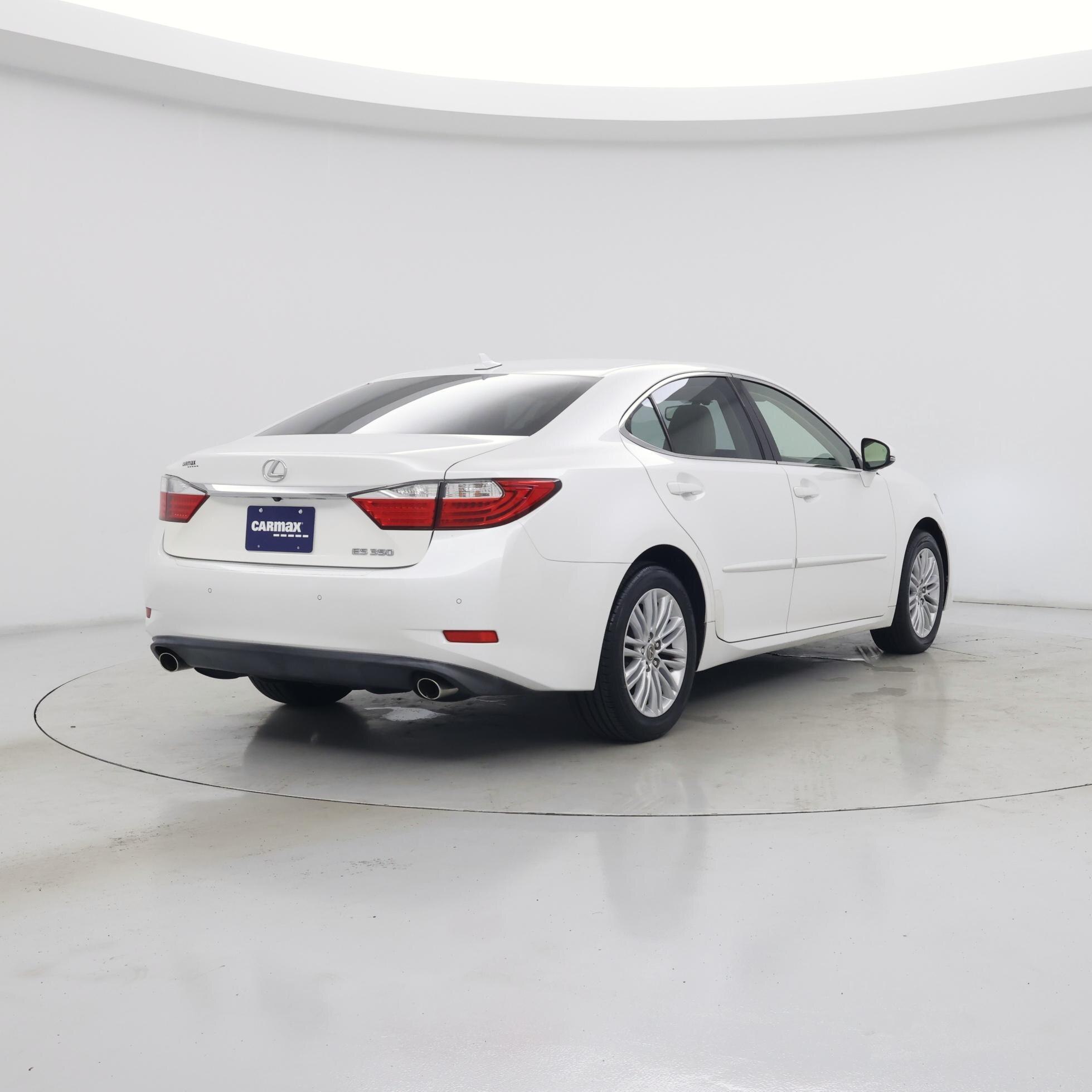 Thumbnail: 2014 Lexus ES - 8