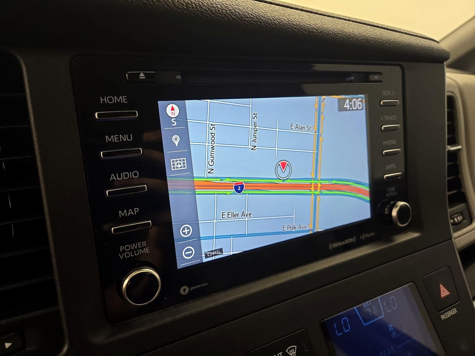 2019 Toyota Sienna XLE - Photo 15