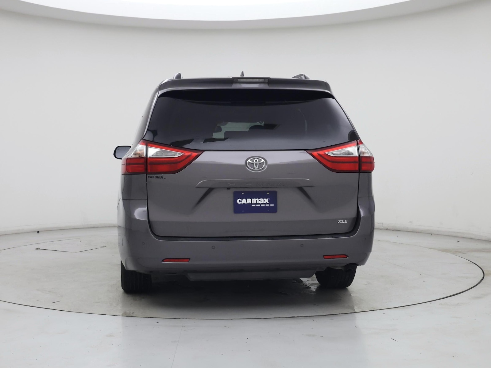 2019 Toyota Sienna XLE - Photo 7