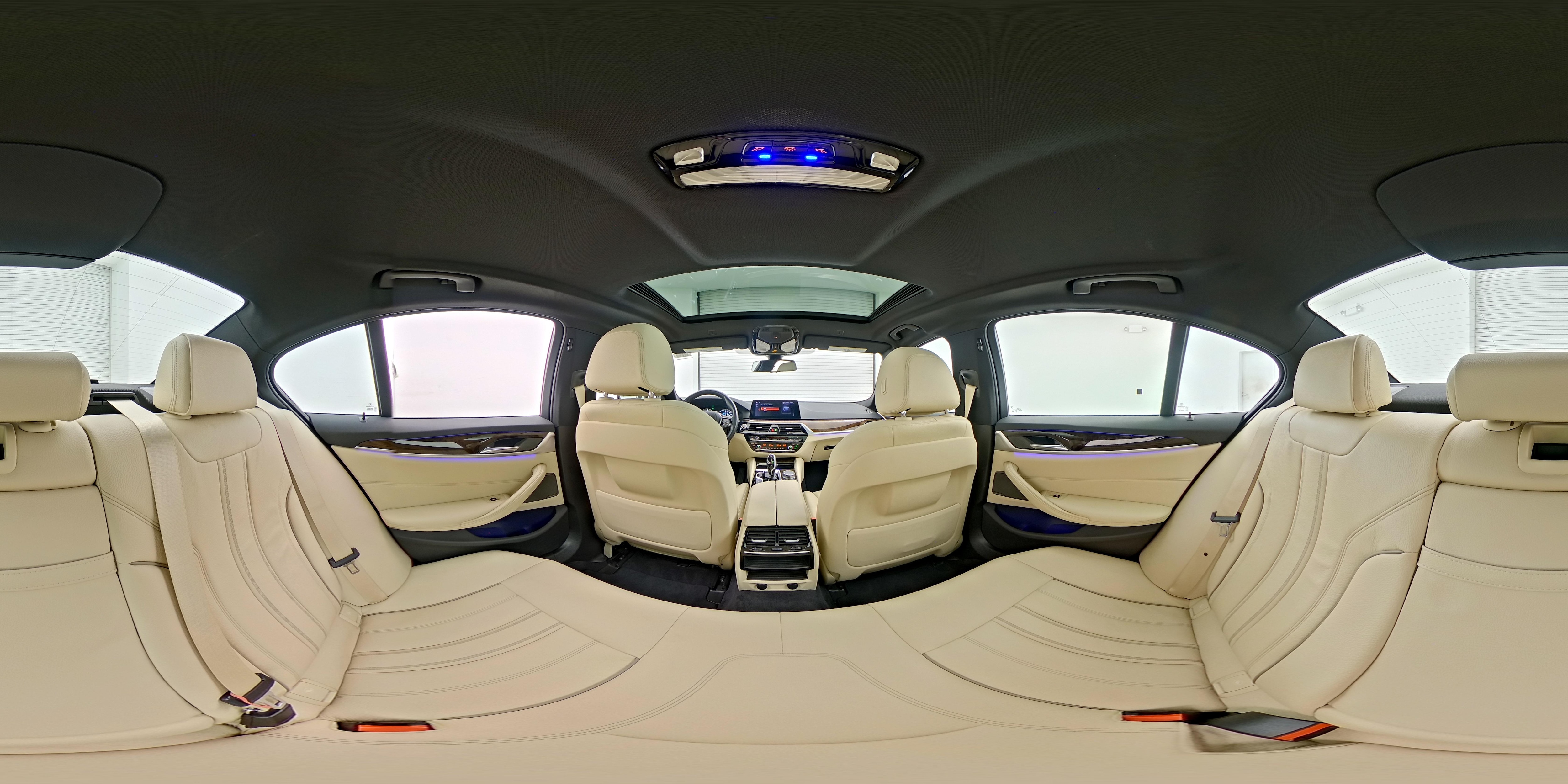 2019 BMW 5 Series 530e - Photo 28