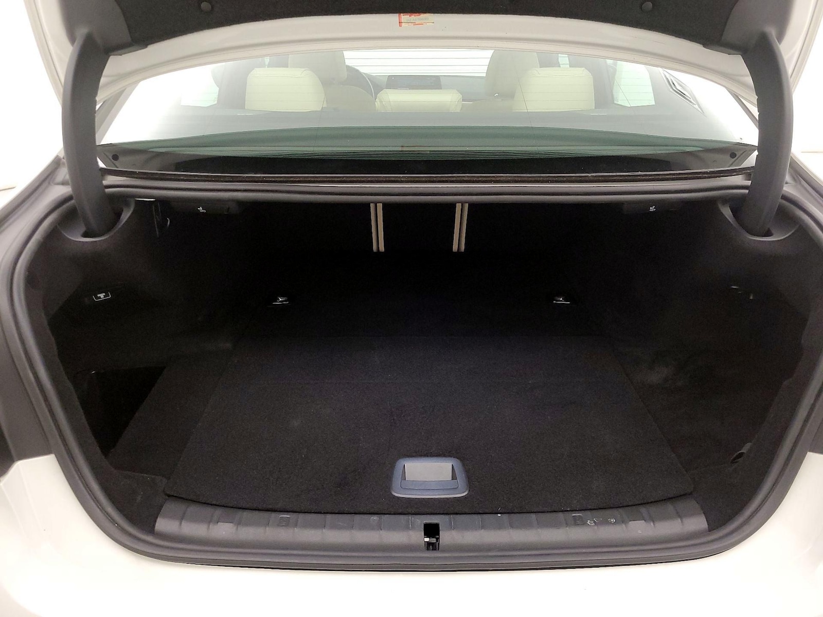 2019 BMW 5 Series 530e - Photo 23