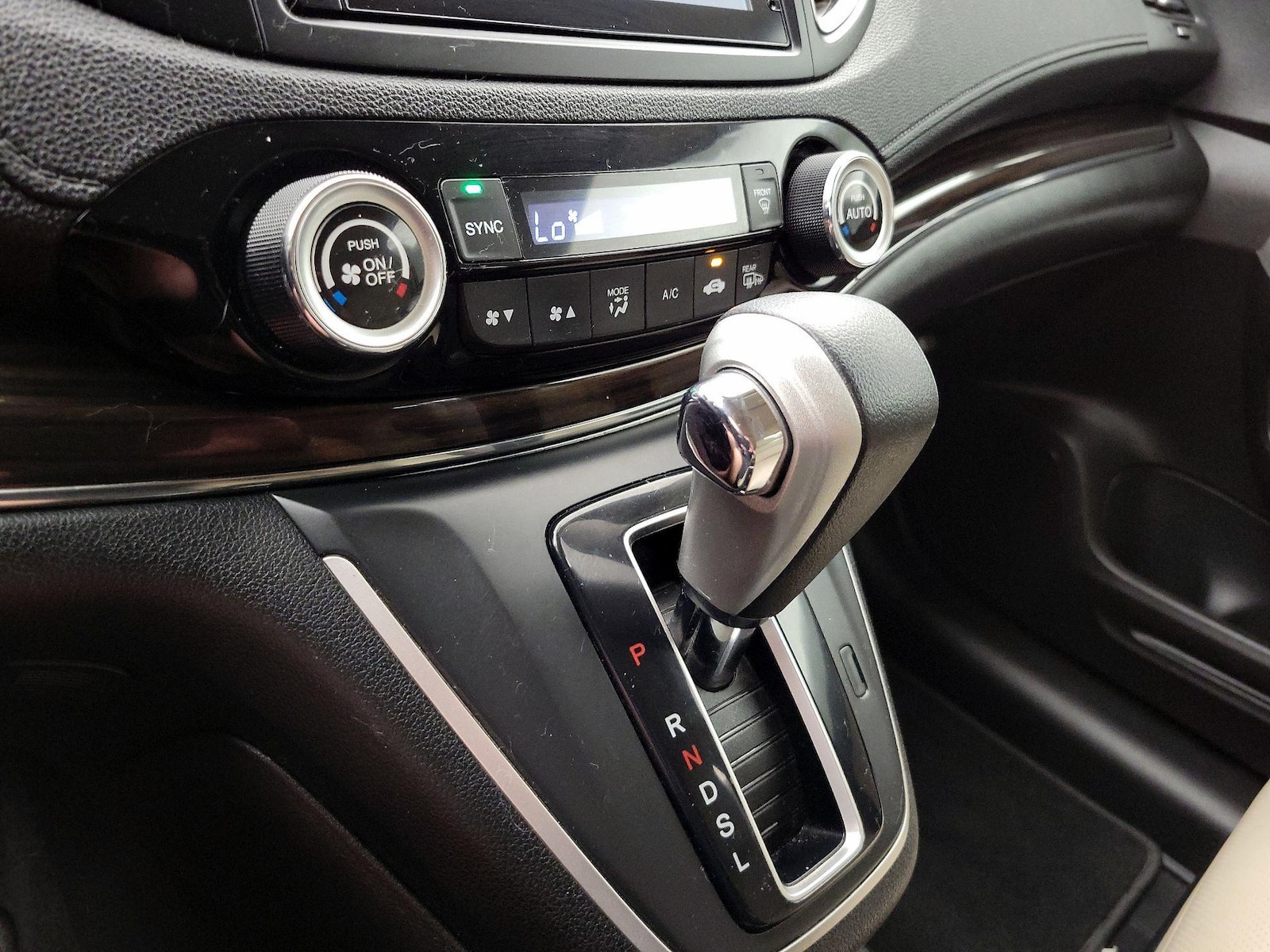 2015 Honda CR-V EX-L - Photo 18