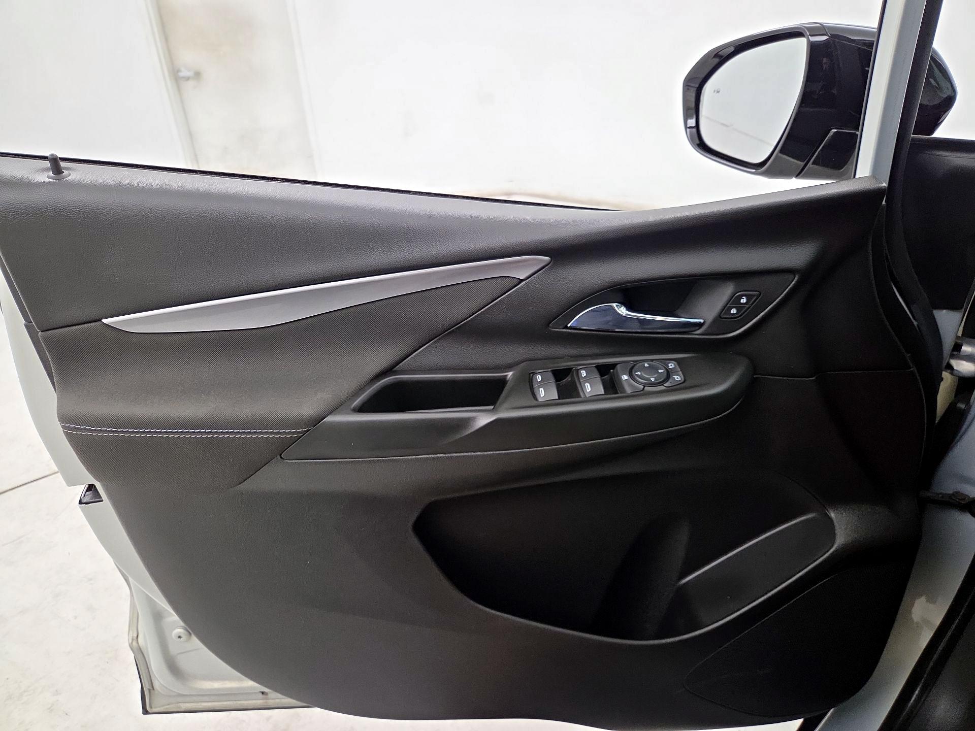 Thumbnail: 2022 Chevrolet Bolt EV - 12