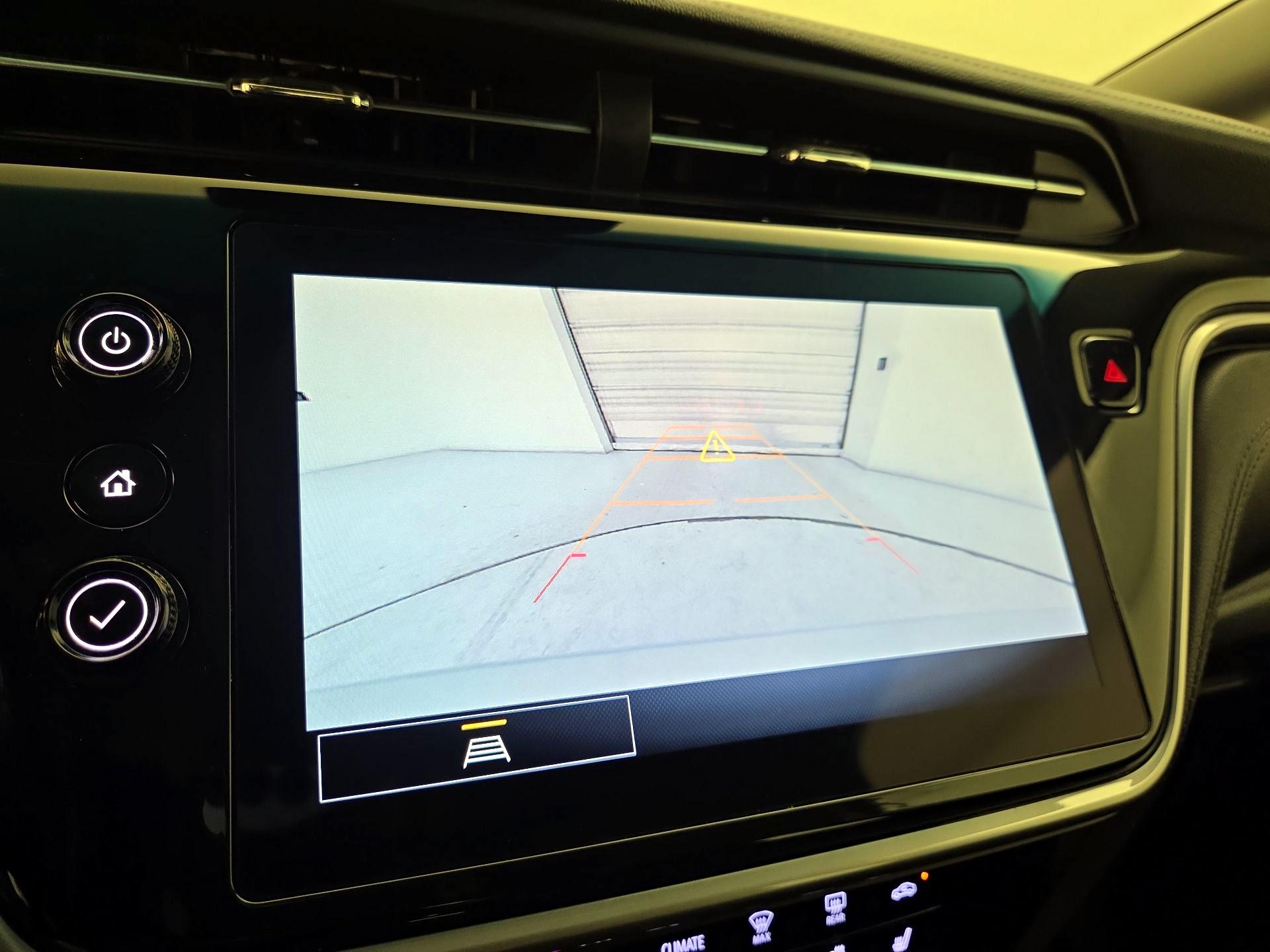 Thumbnail: 2022 Chevrolet Bolt EV - 15