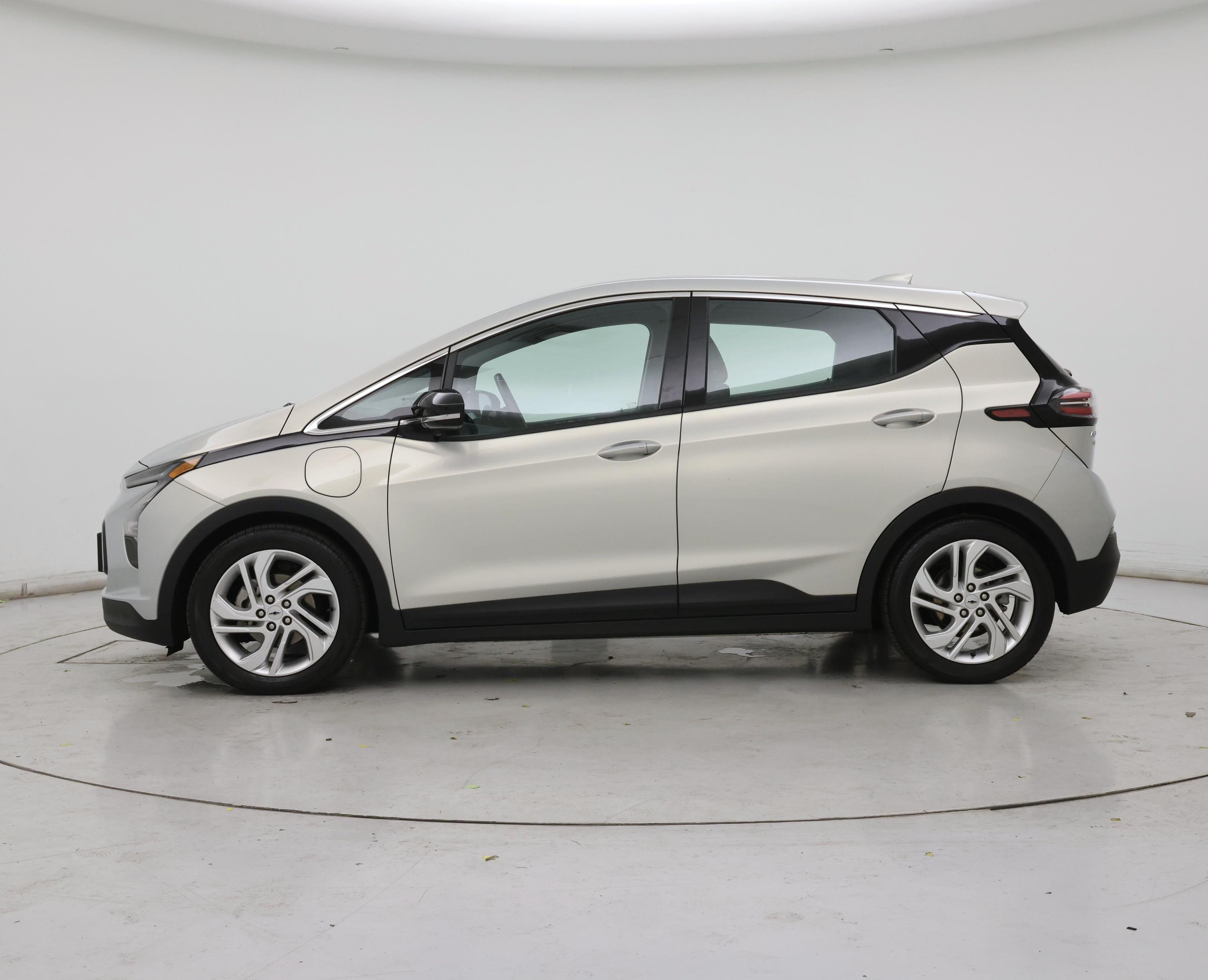 Thumbnail: 2022 Chevrolet Bolt EV - 3