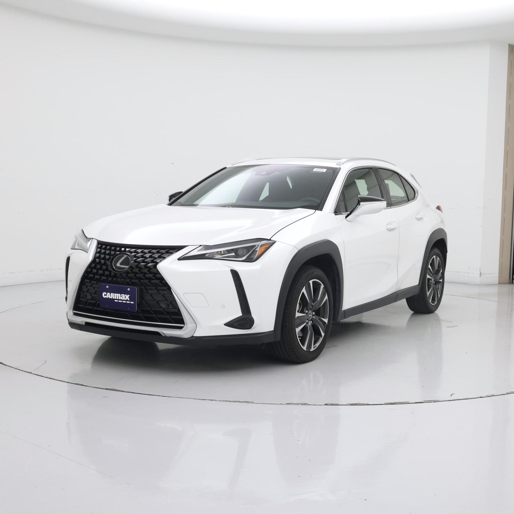 Thumbnail: 2019 Lexus UX - 4