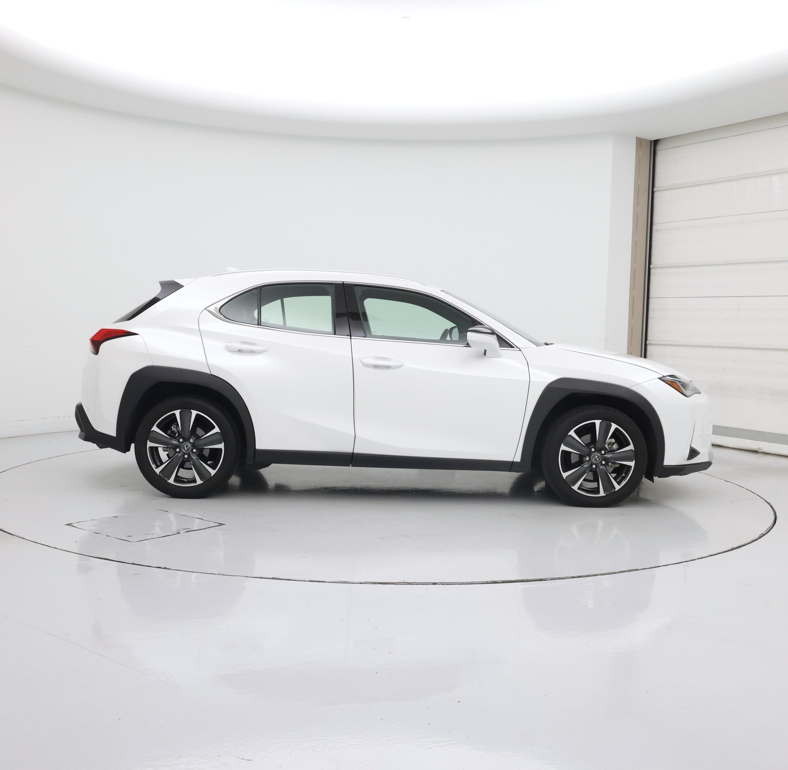 Thumbnail: 2019 Lexus UX - 7