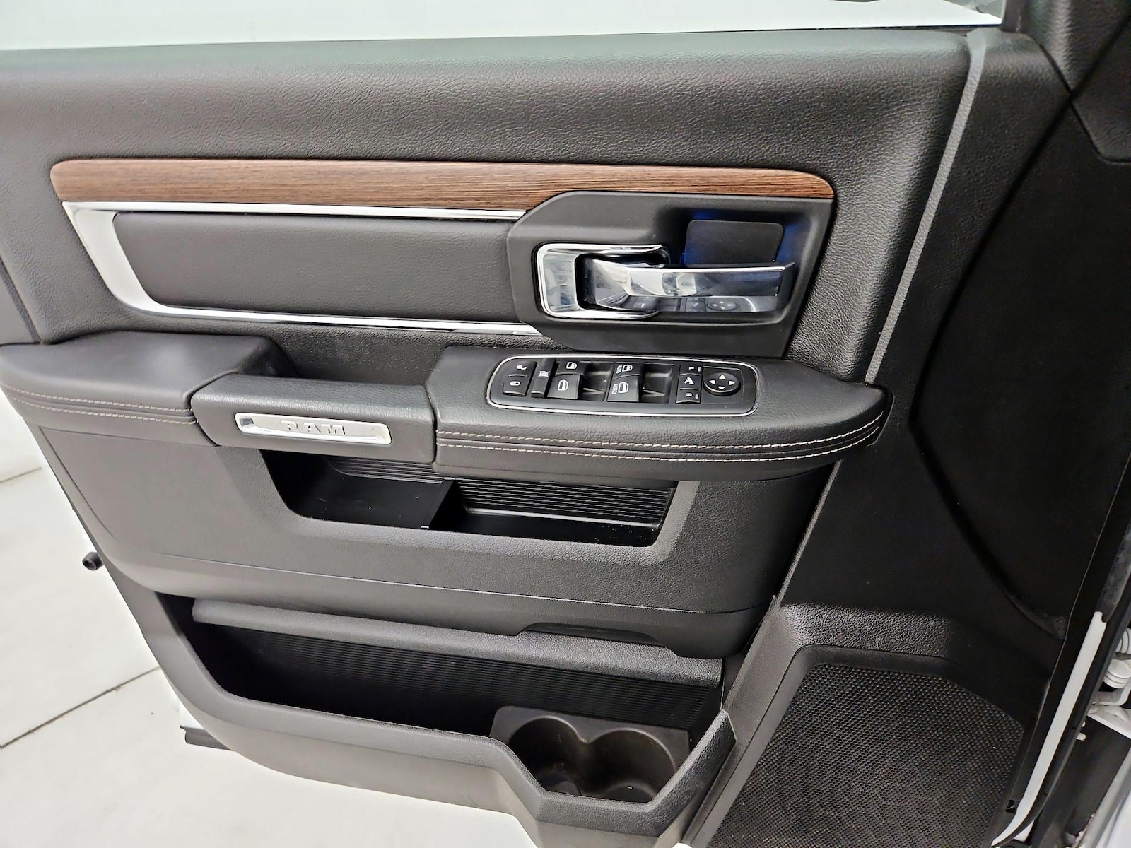 2019 RAM Ram 1500 Classic Laramie - Photo 13