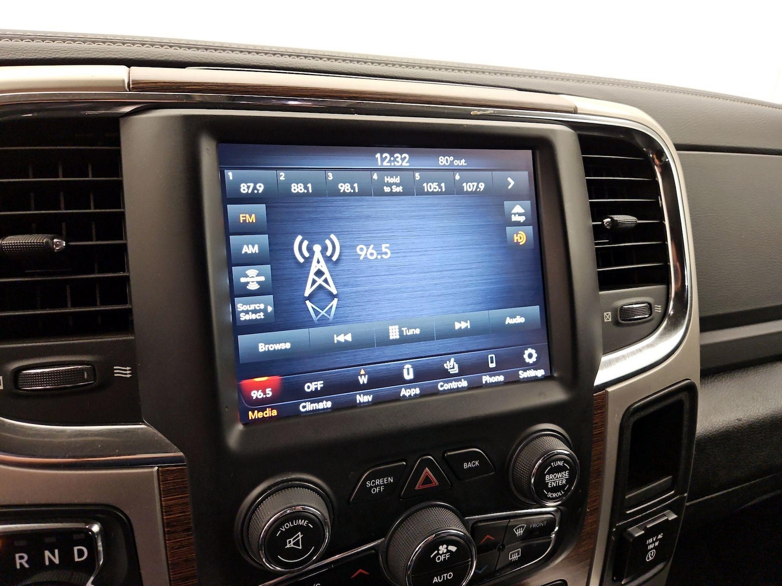 2019 RAM Ram 1500 Classic Laramie - Photo 17