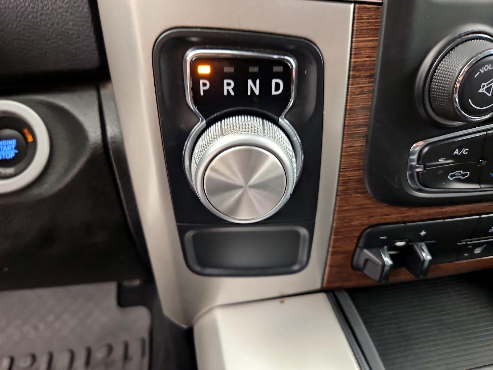 2019 RAM Ram 1500 Classic Laramie - Photo 19
