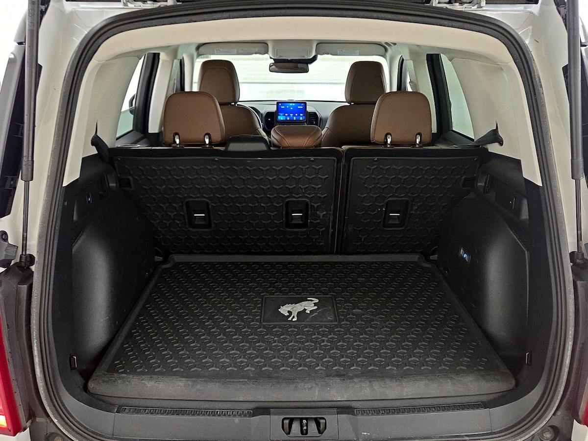 Trunk/Cargo (Seats Up)