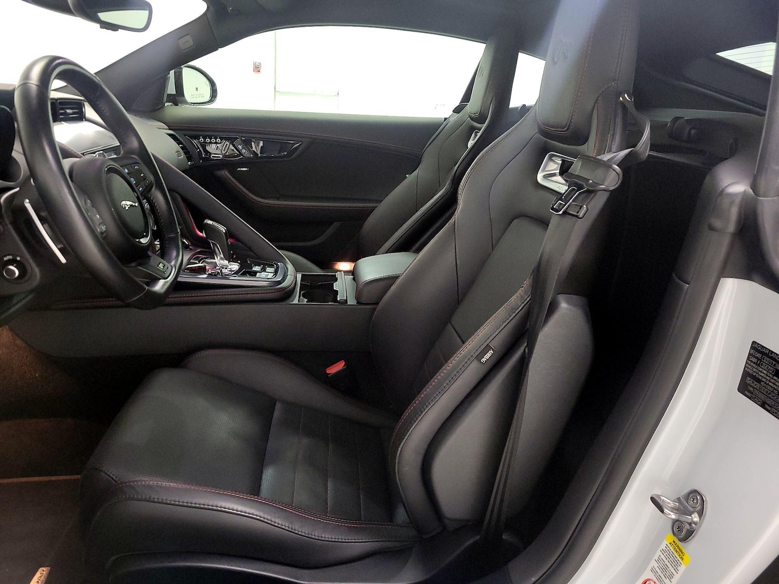 2018 Jaguar F-TYPE R - Photo 12