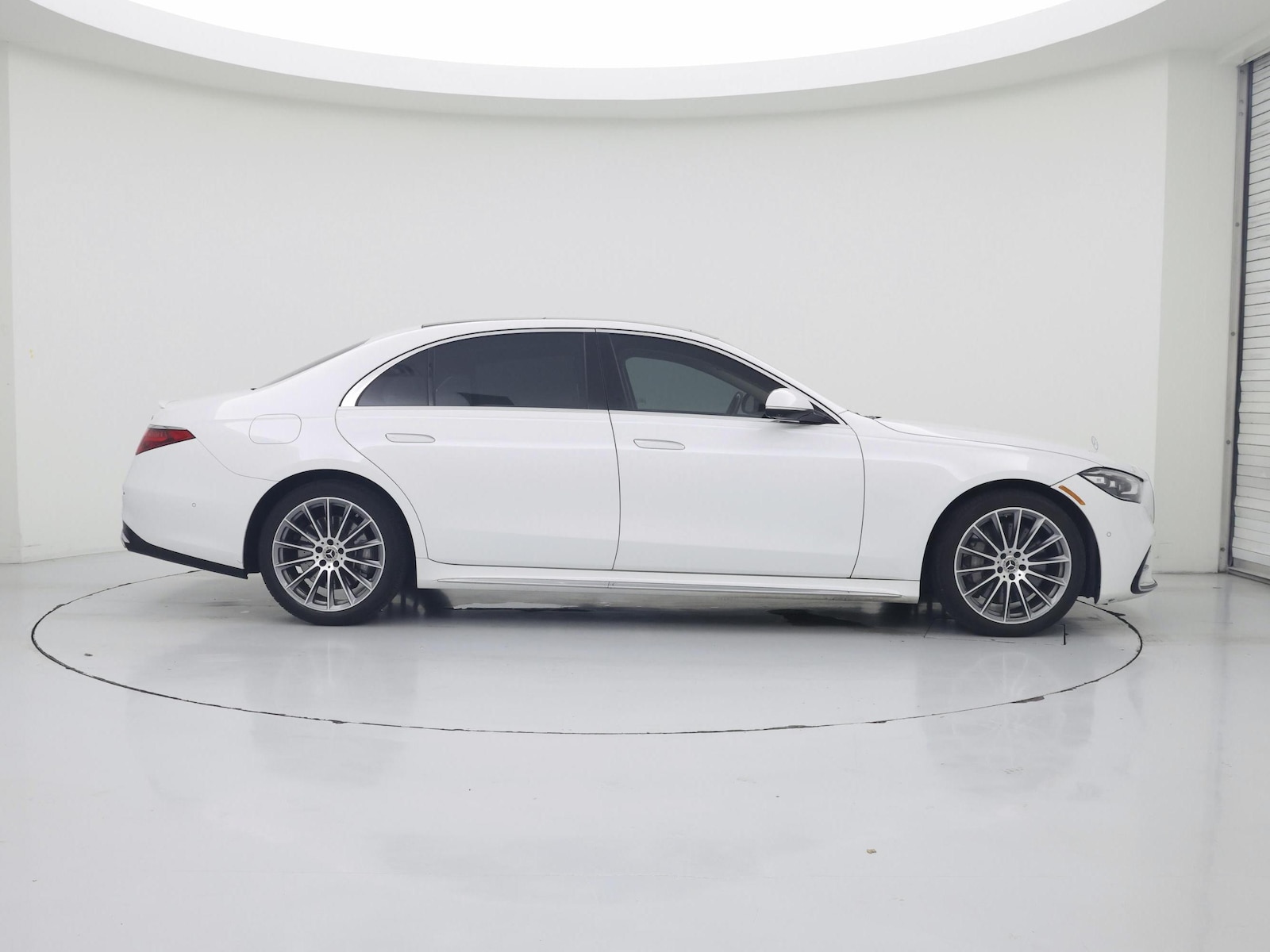 2025 Mercedes-Benz S-Class S 580 - Photo 8